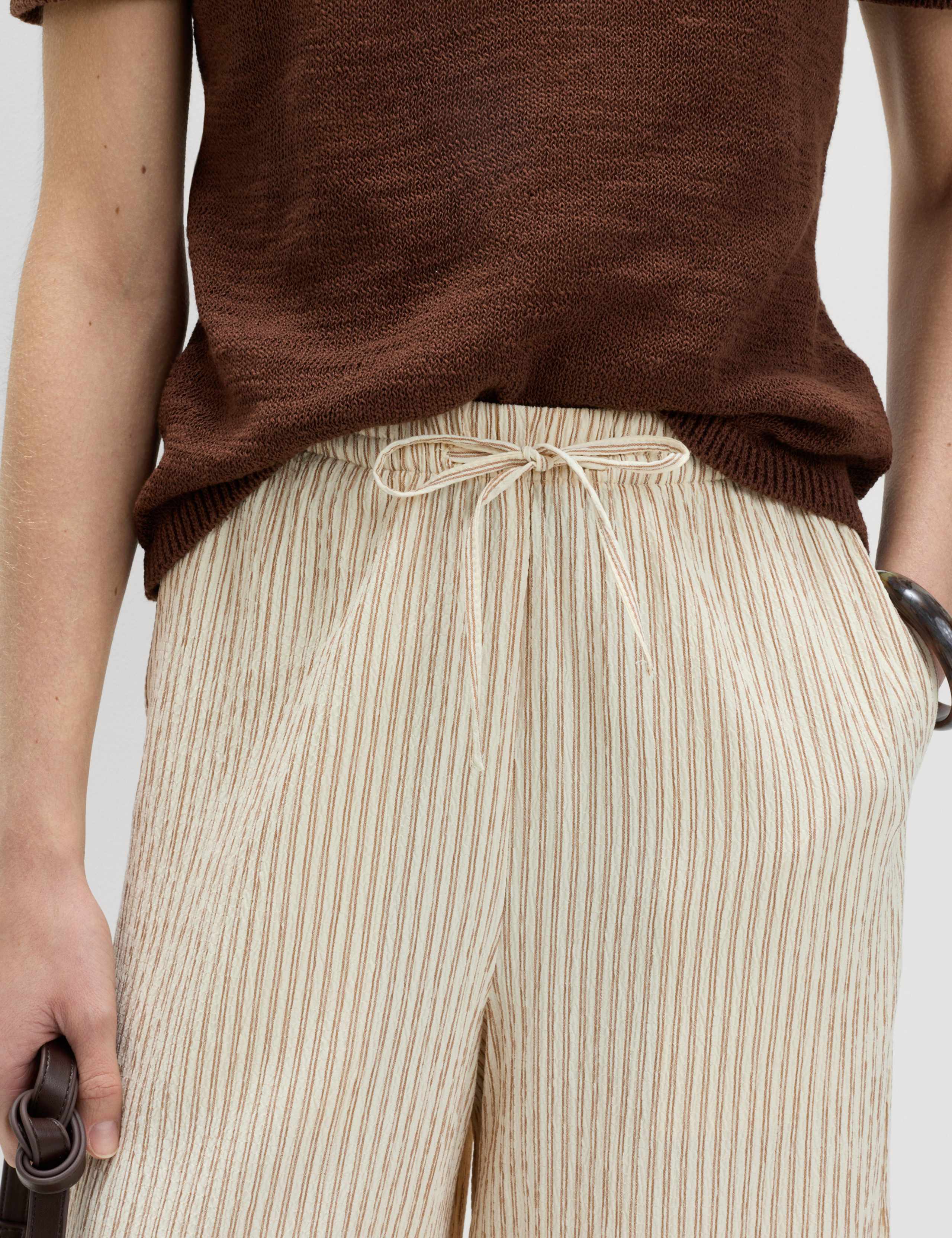 Seersucker Pull On Wide Leg Trousers 3 of 6