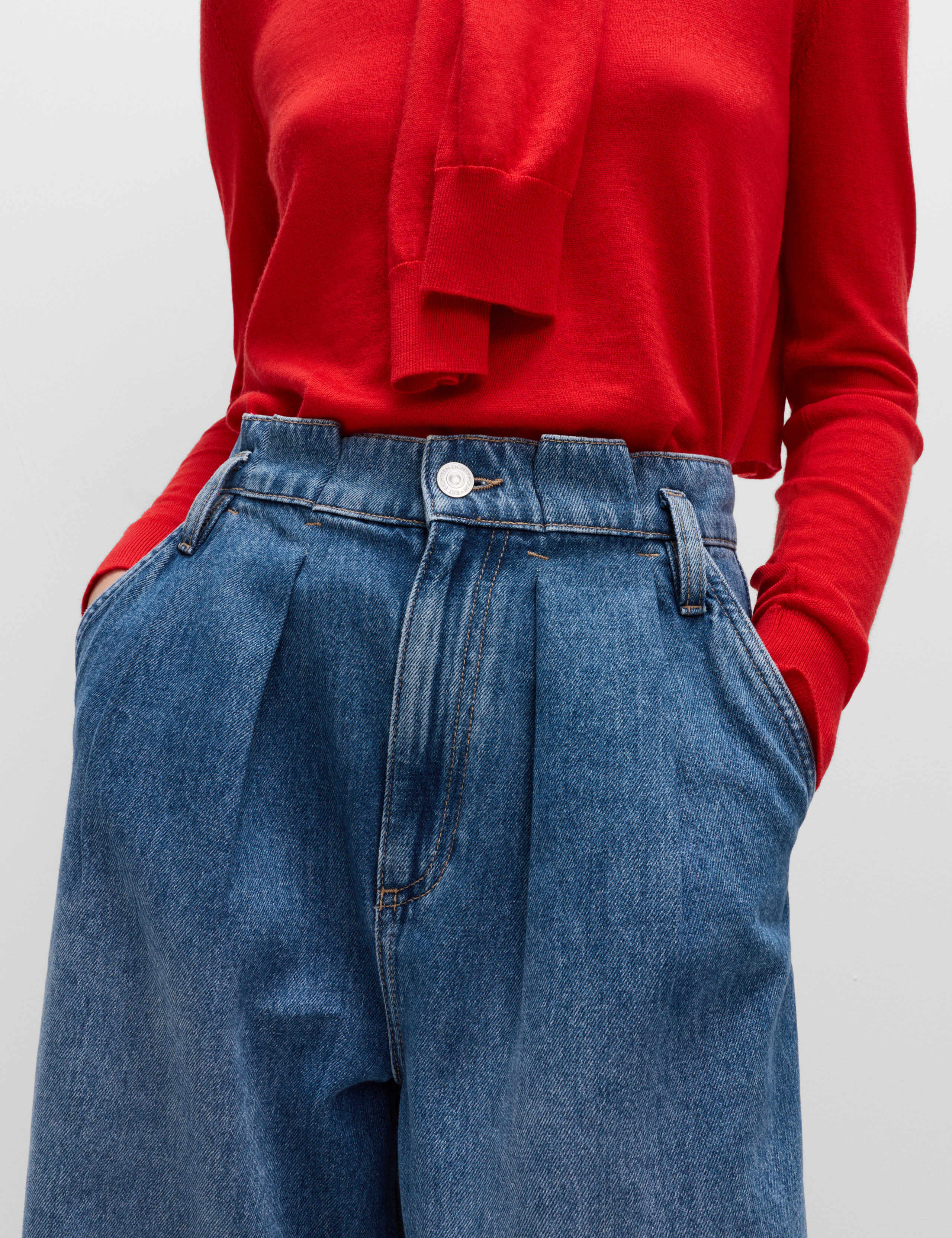 High Waisted Paperbag Pleated Relaxed Jeans 4 of 5