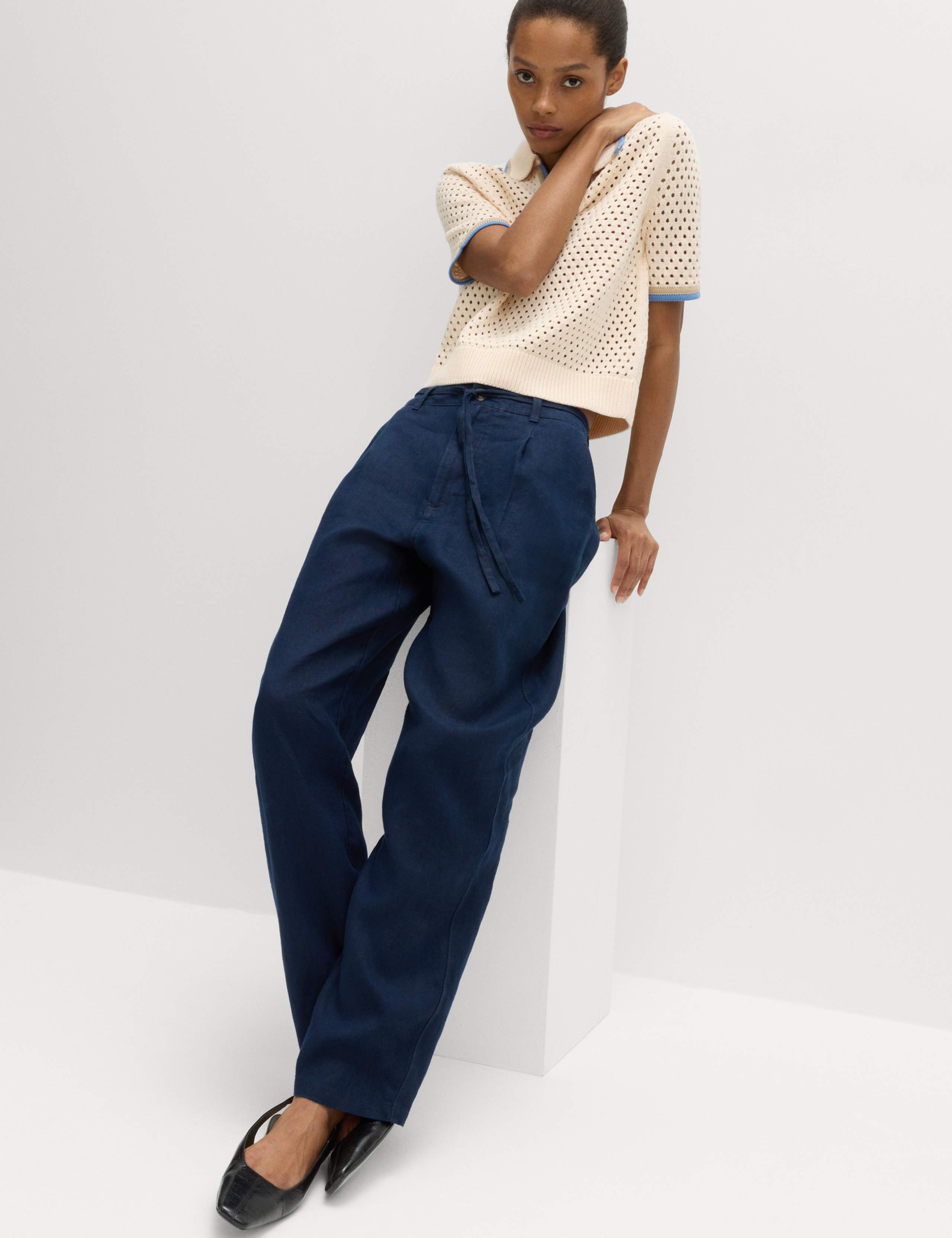 Pure Linen Pleat Front Belted Tapered Trousers 3 of 5