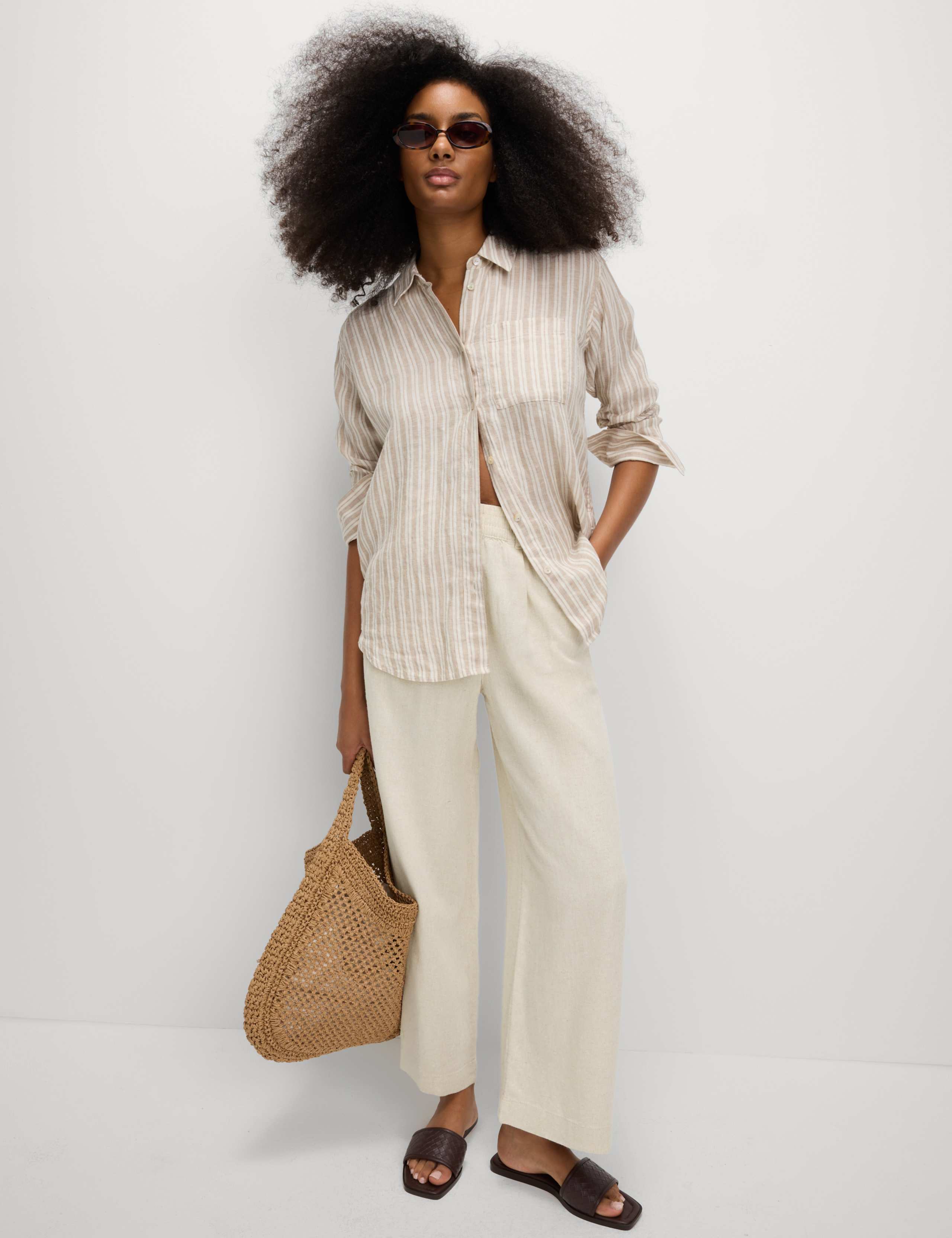 Linen Rich Wide Leg Cropped Trousers 3 of 4