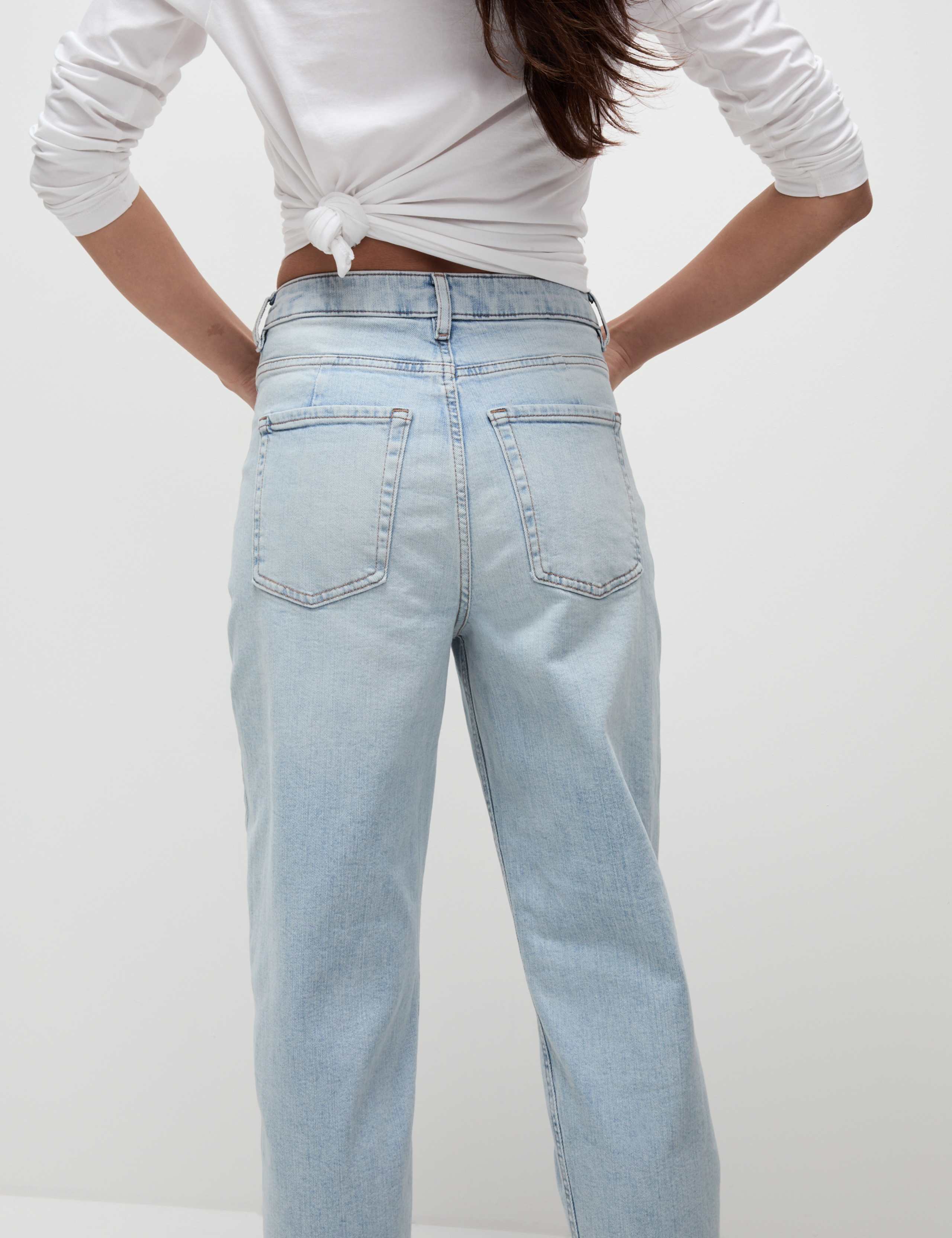 The Mom Jeans 5 of 5
