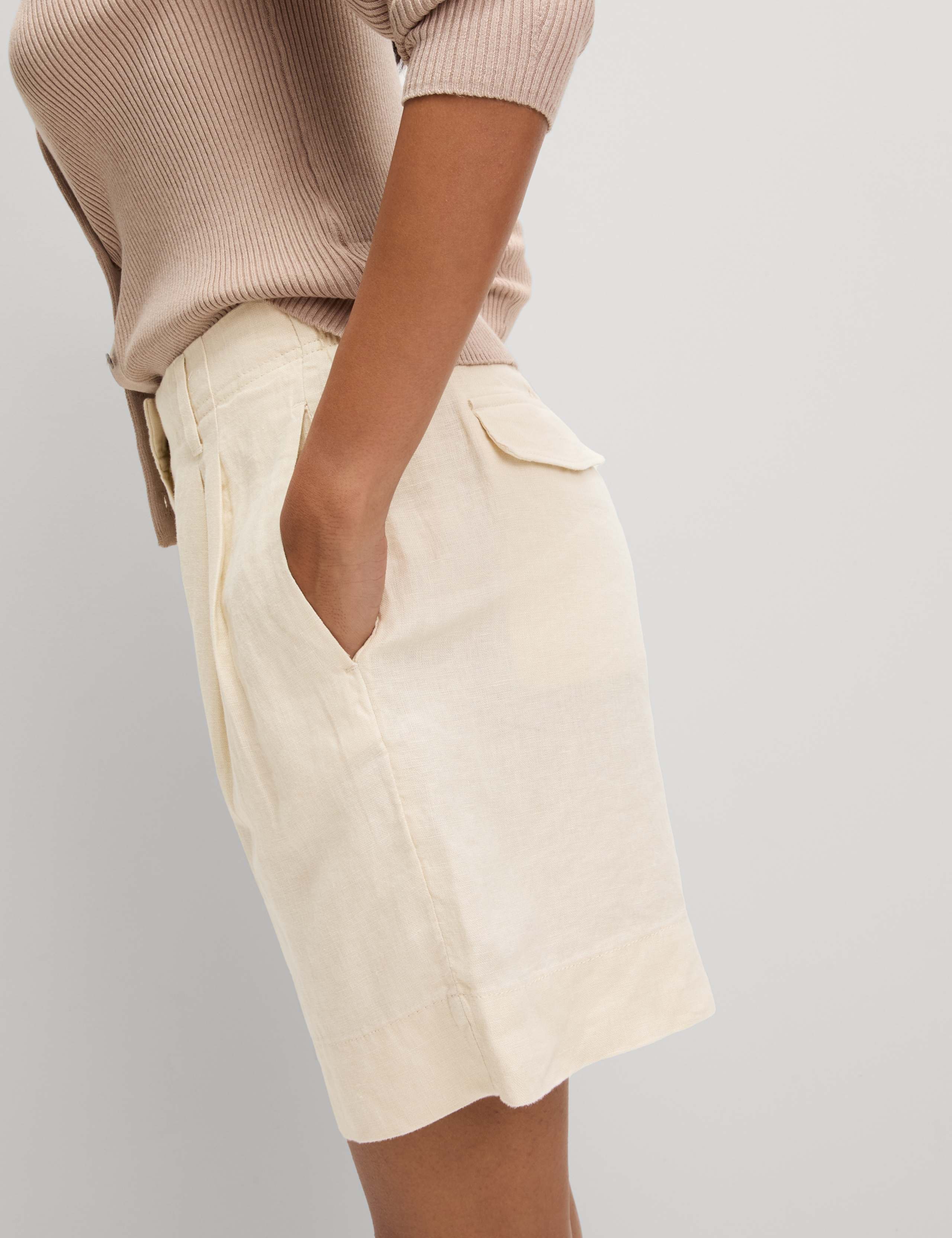 Pure Linen High Waisted Shorts 5 of 5