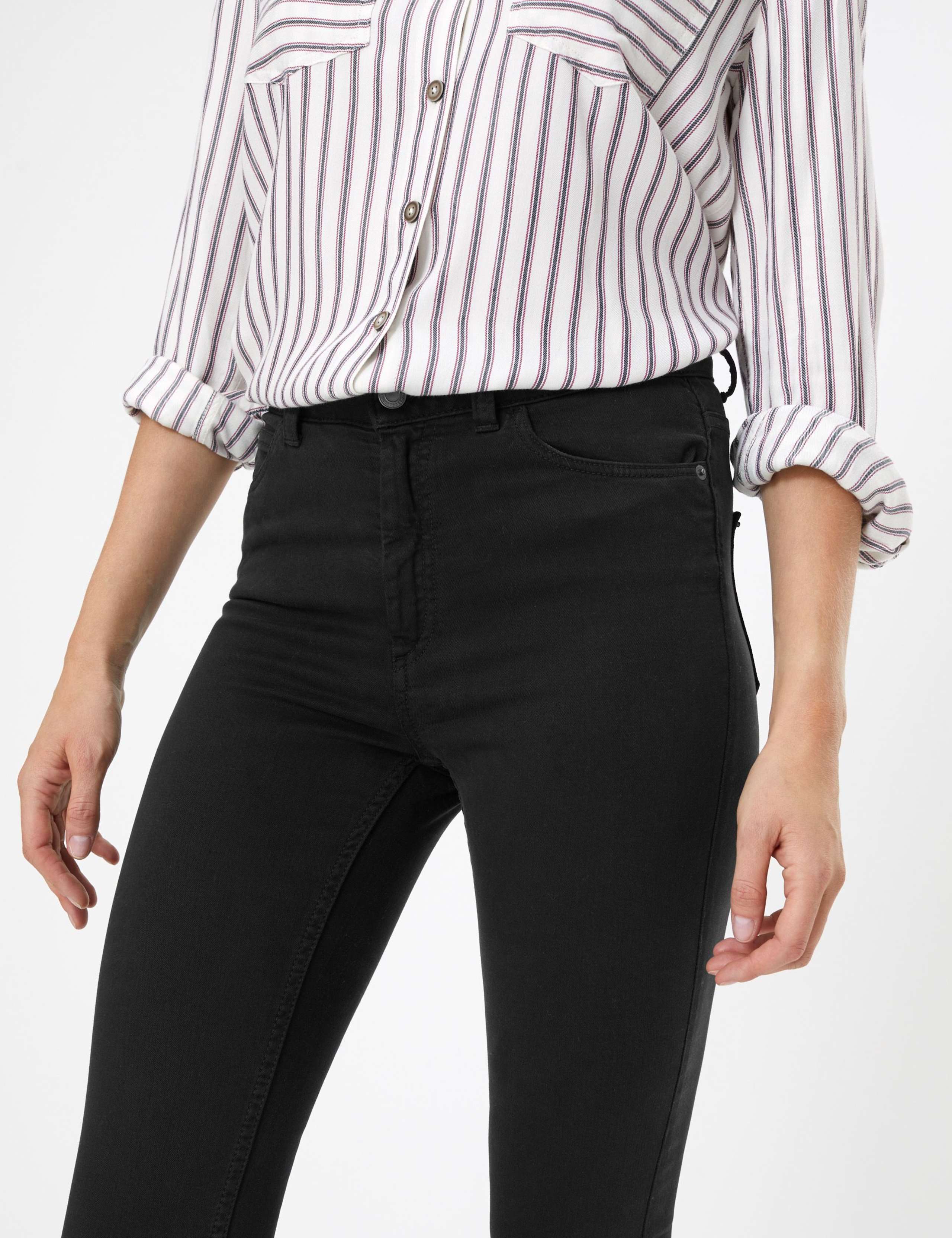 Super Skinny Ankle Grazer Jeans 4 of 5