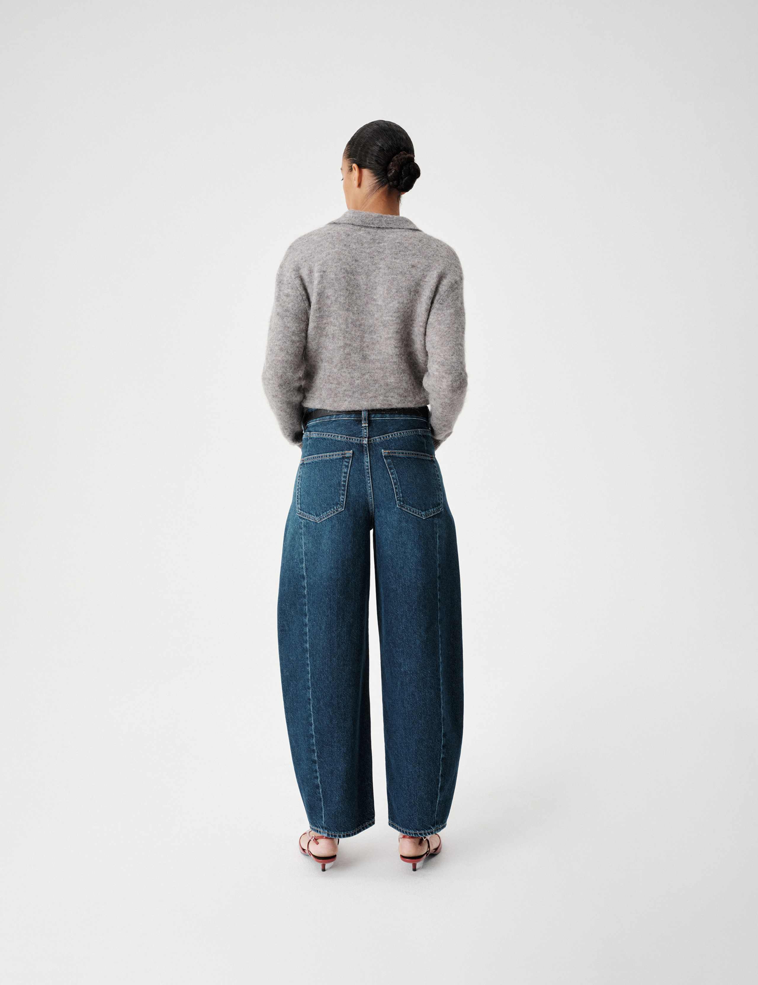 Mid Rise Barrel Leg Jeans 6 of 6