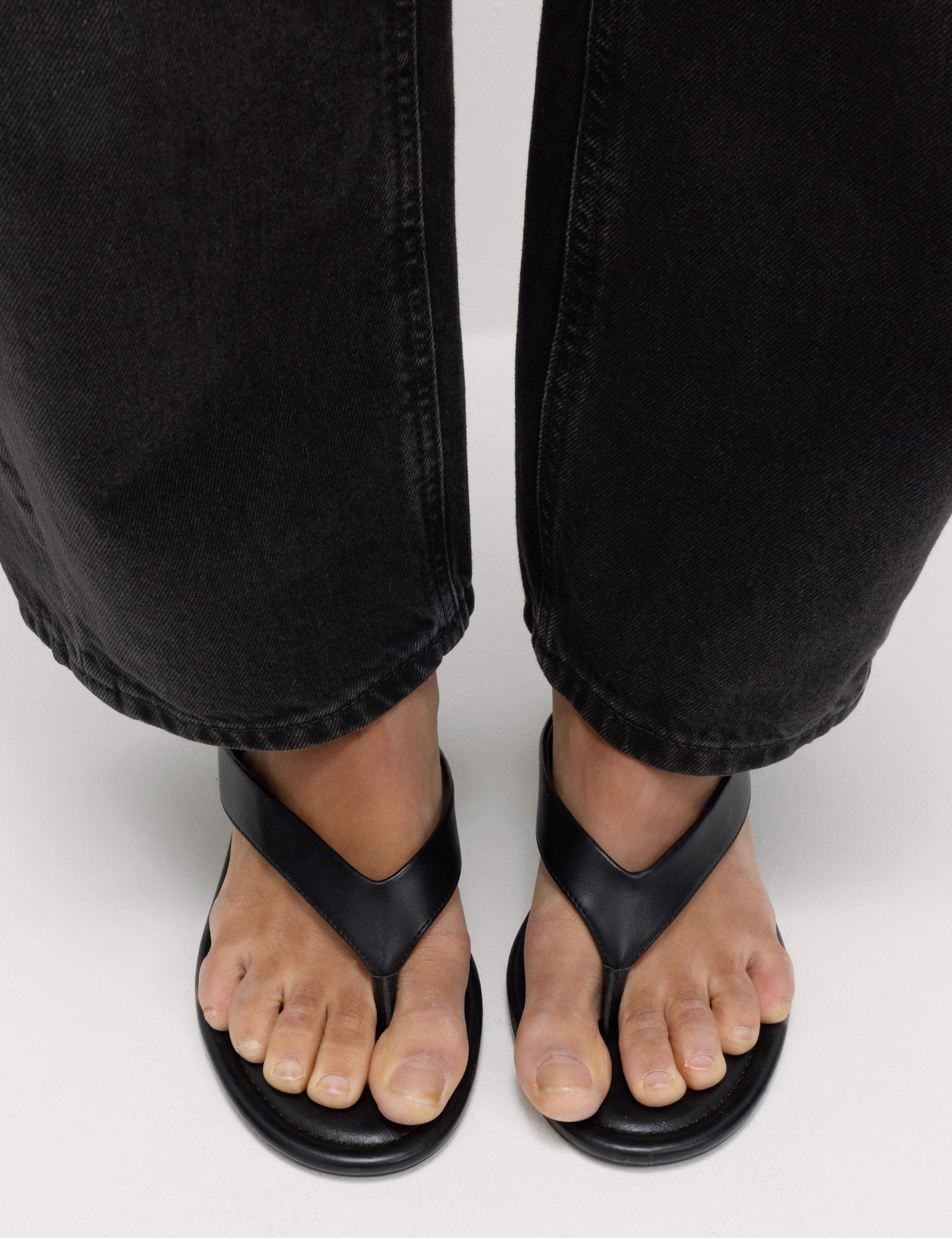 Mid Rise Barrel Jeans 7 of 7