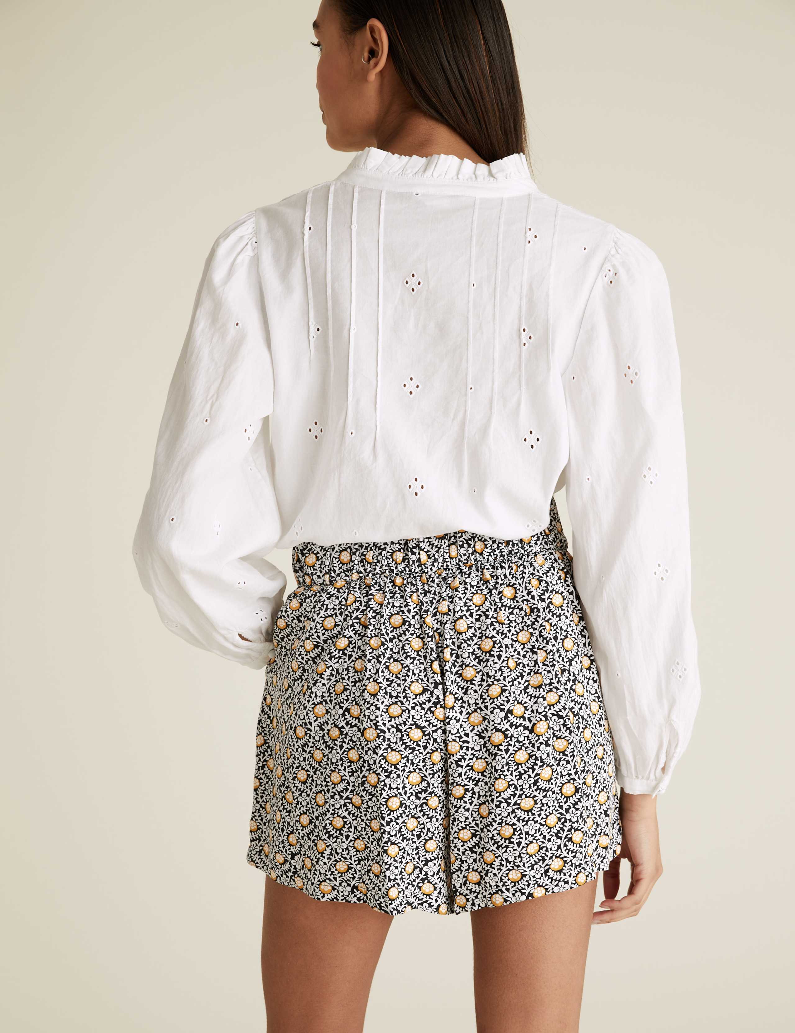 Floral High Waisted Pleat Front Shorts 3 of 5