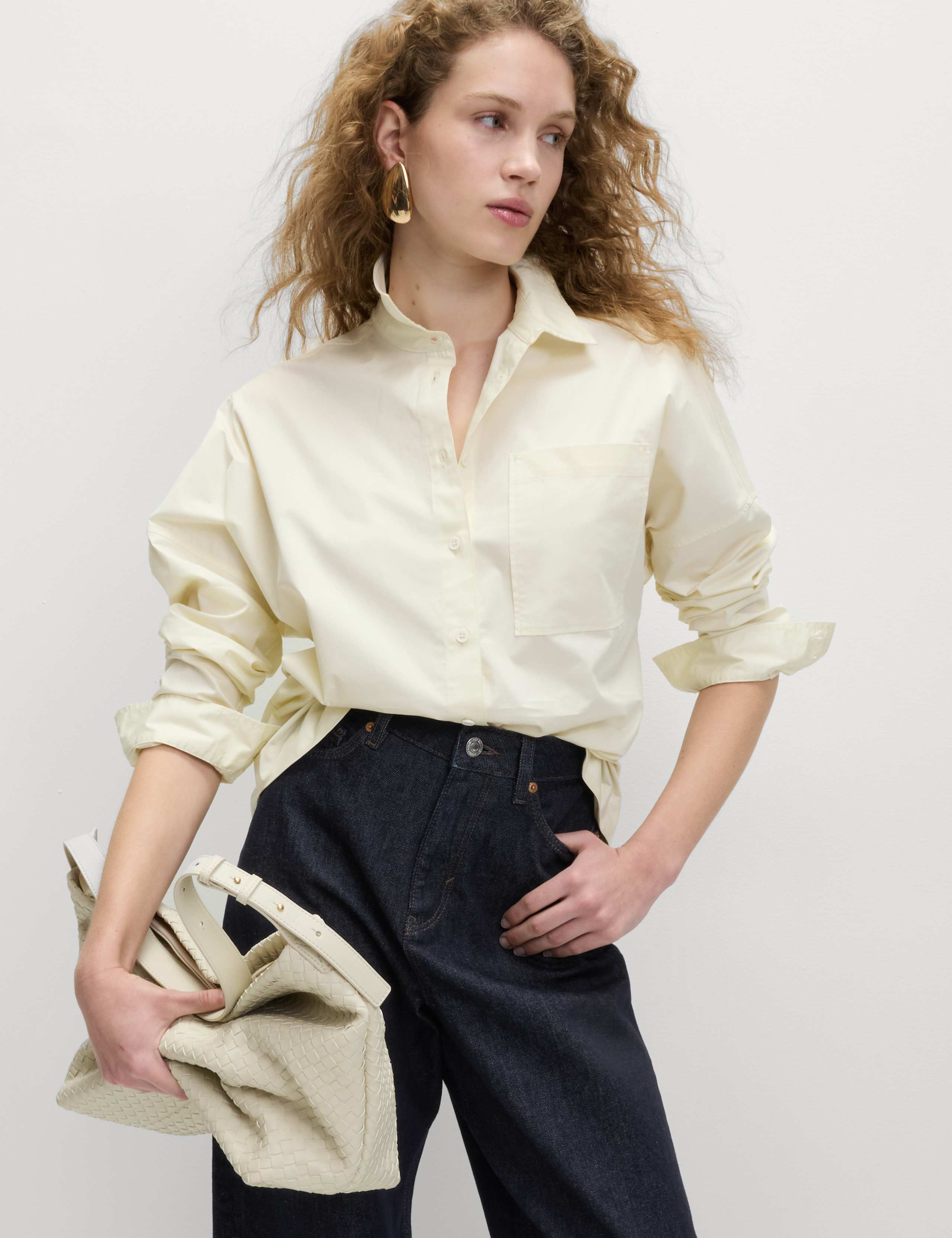 Relaxed Mid Rise Barrel Jeans 4 of 6