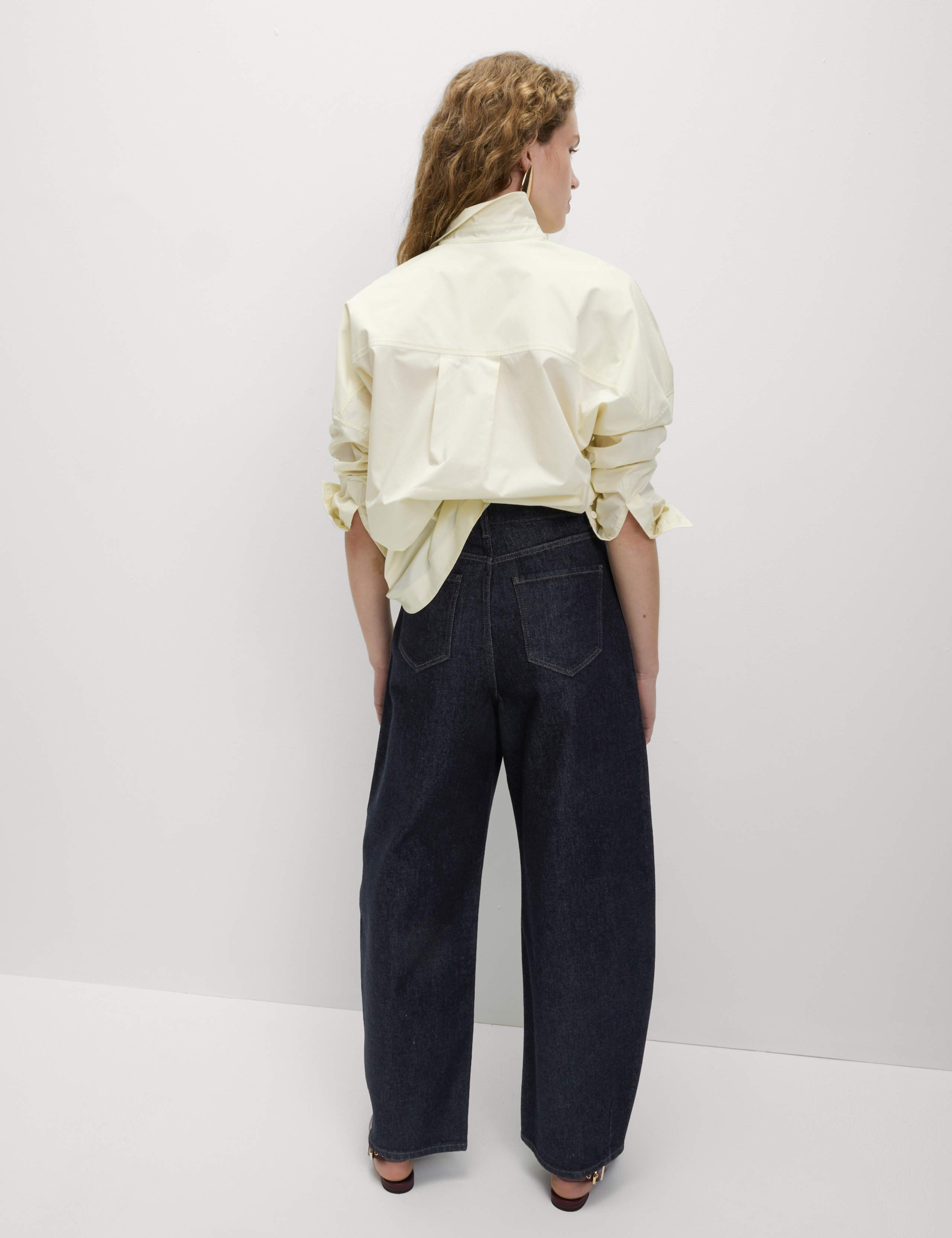 Relaxed Mid Rise Barrel Jeans 5 of 6