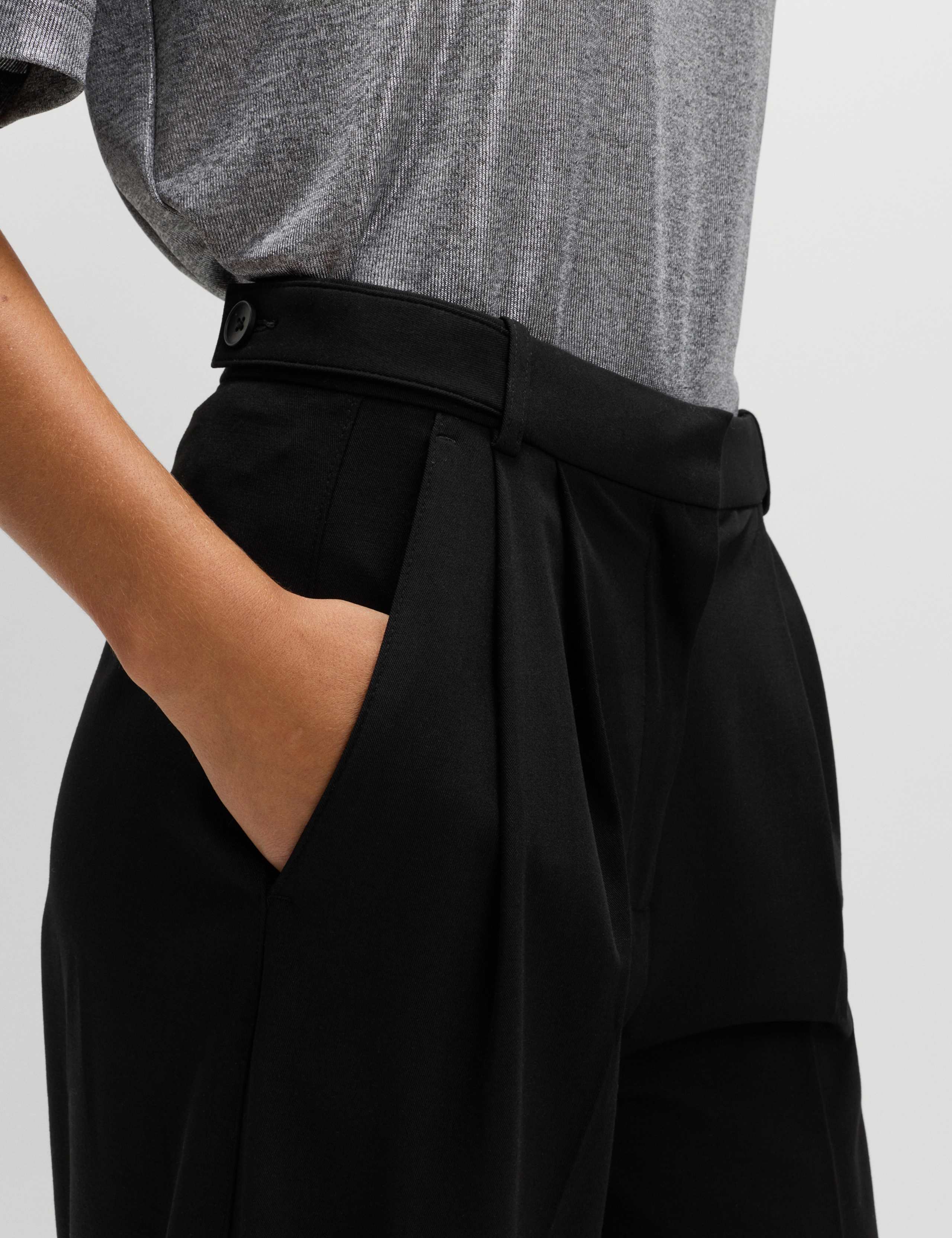 Pleated Wide Leg Trousers with Wool 4 of 6