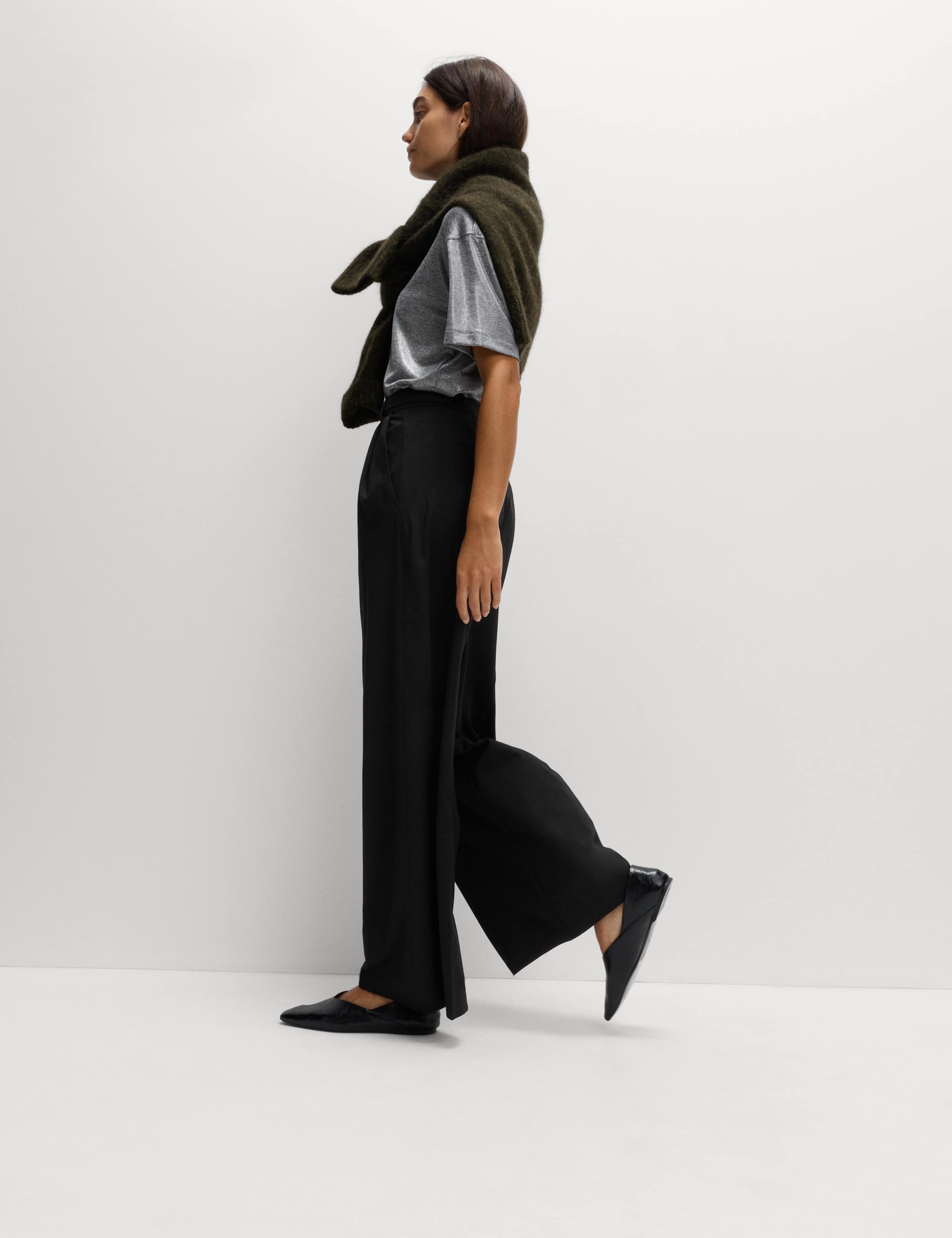 Pleated Wide Leg Trousers with Wool 5 of 6