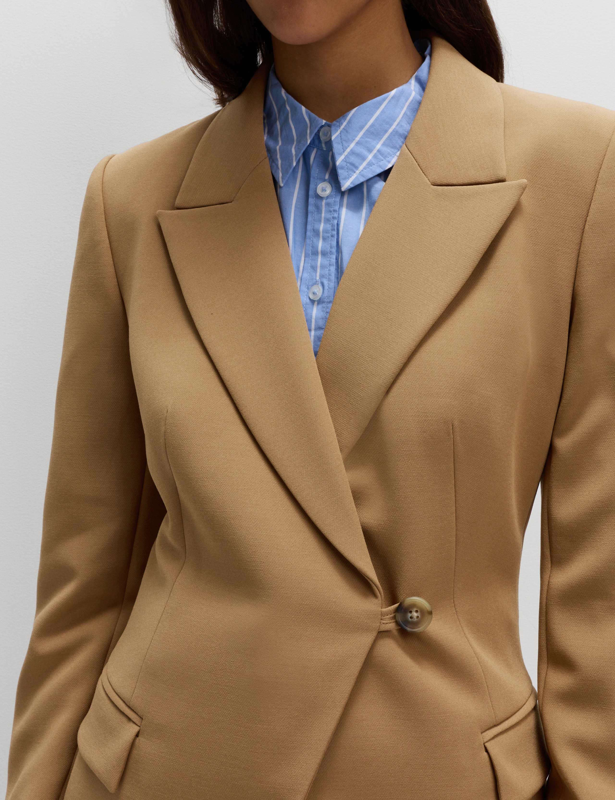 Twill Tailored Cinched Waist Blazer 5 of 7