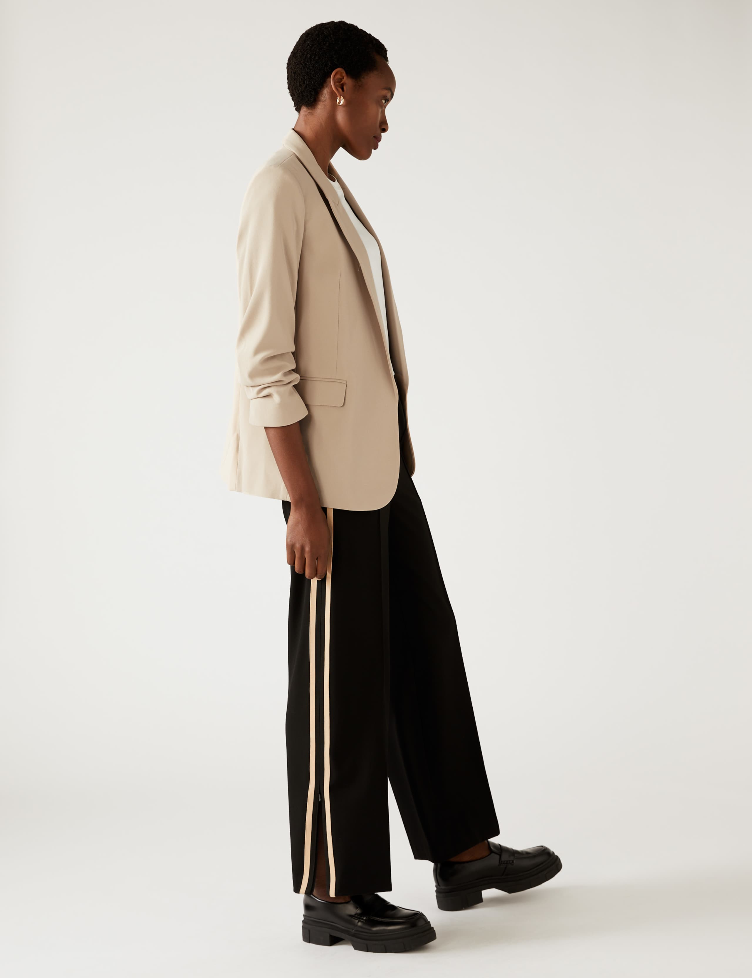 Relaxed Ruched Sleeve Blazer 4 of 5
