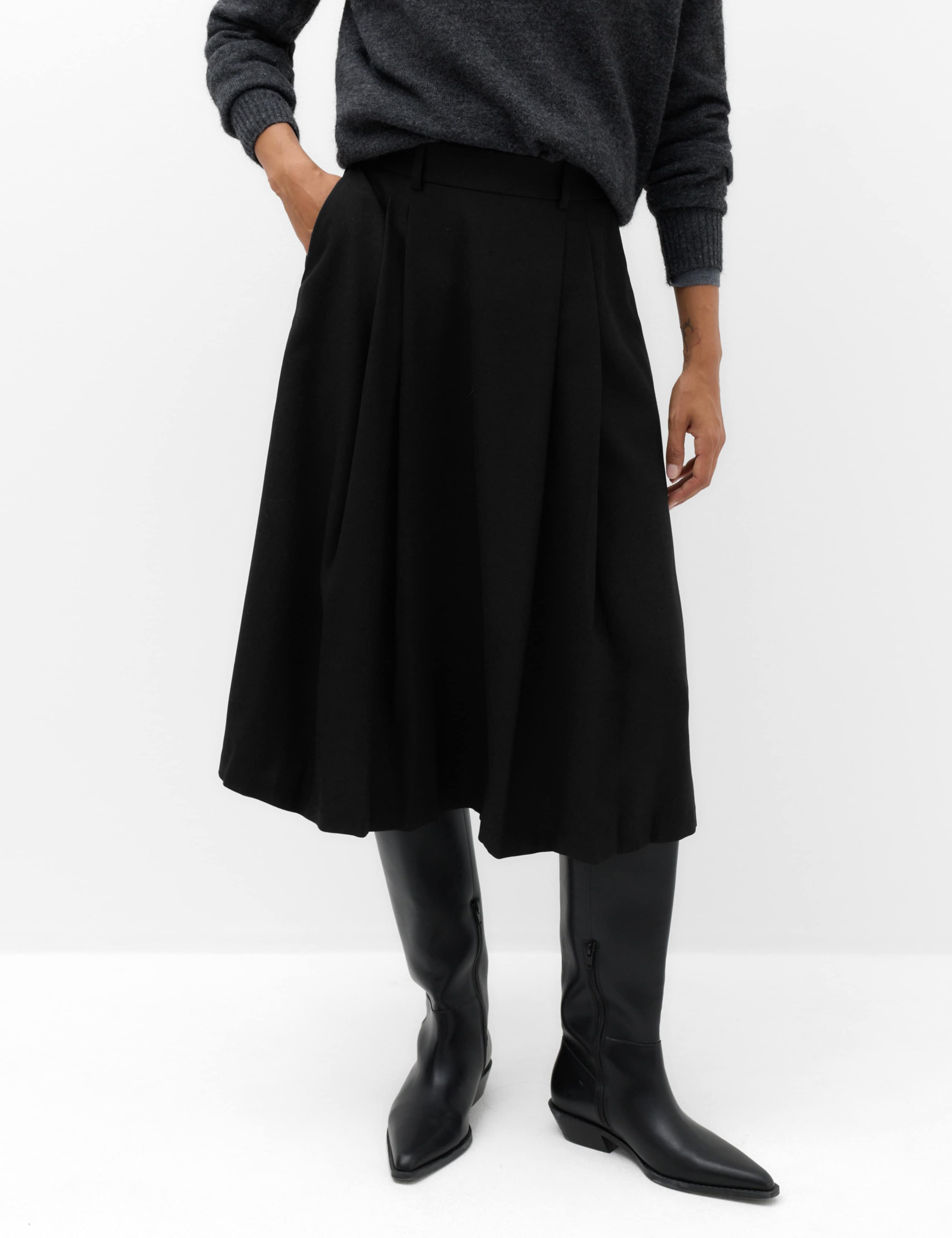 Pleated Midi Circle Skirt 4 of 5