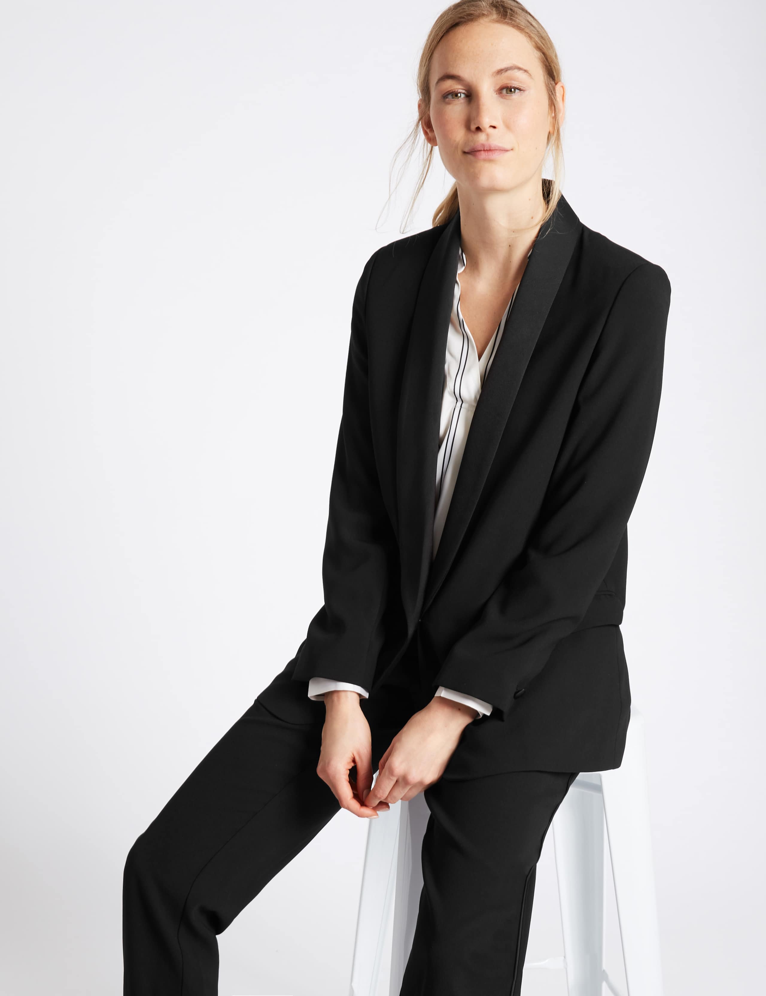 1 Button Tuxedo Blazer 3 of 6