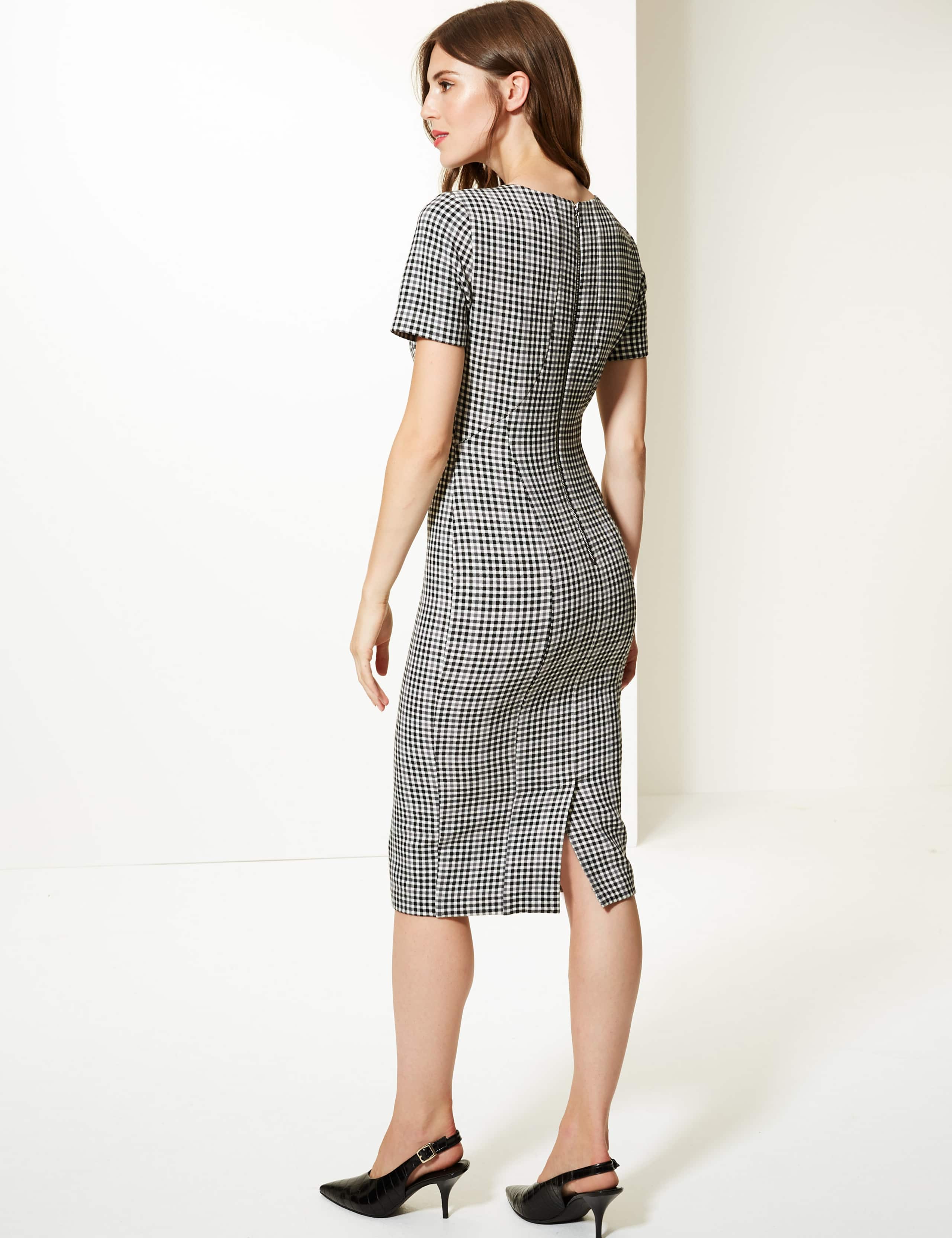 Checked Short Sleeve Bodycon Dress 4 of 6