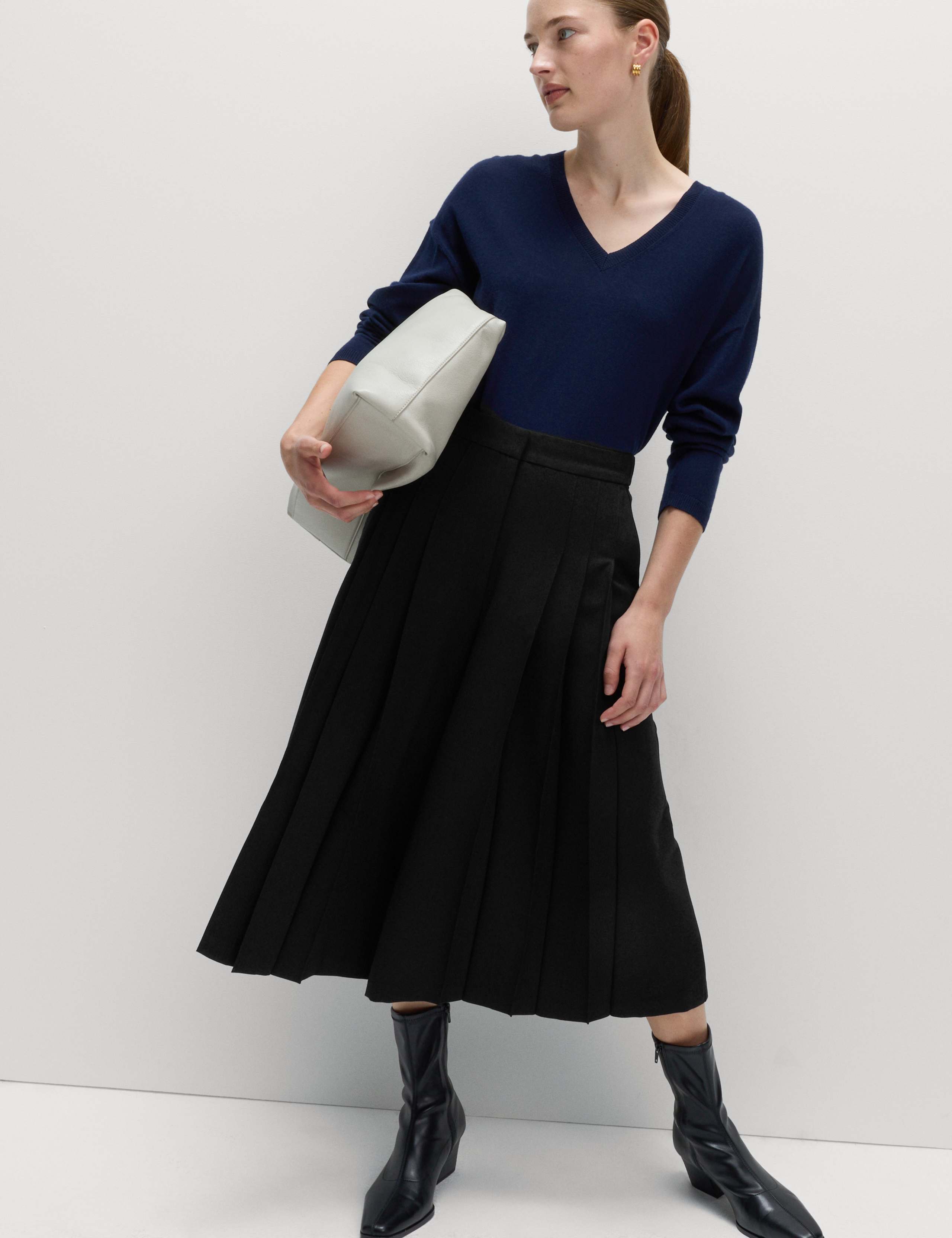 Wool Look Utility Pleated Short 5 of 6