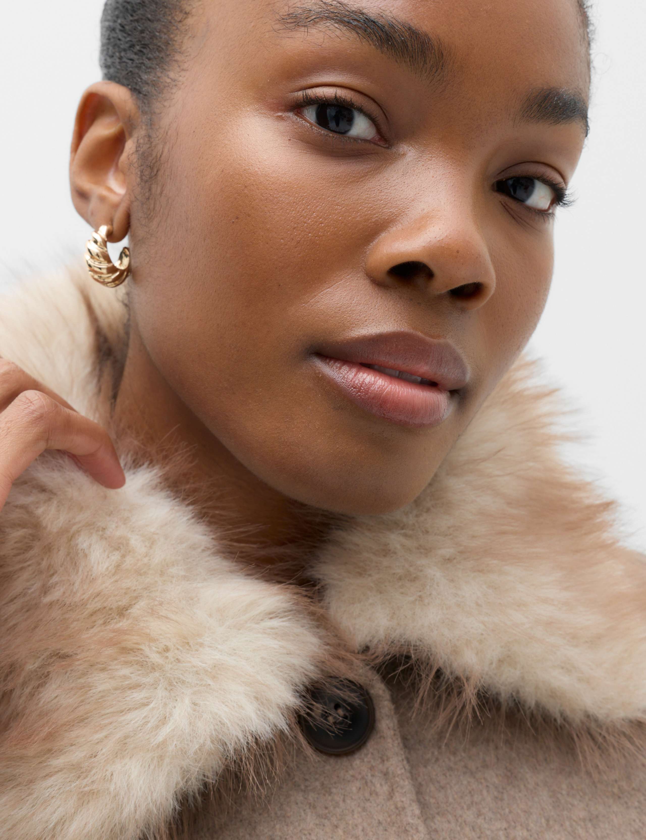 Faux Fur Trim Short Coat 3 of 7