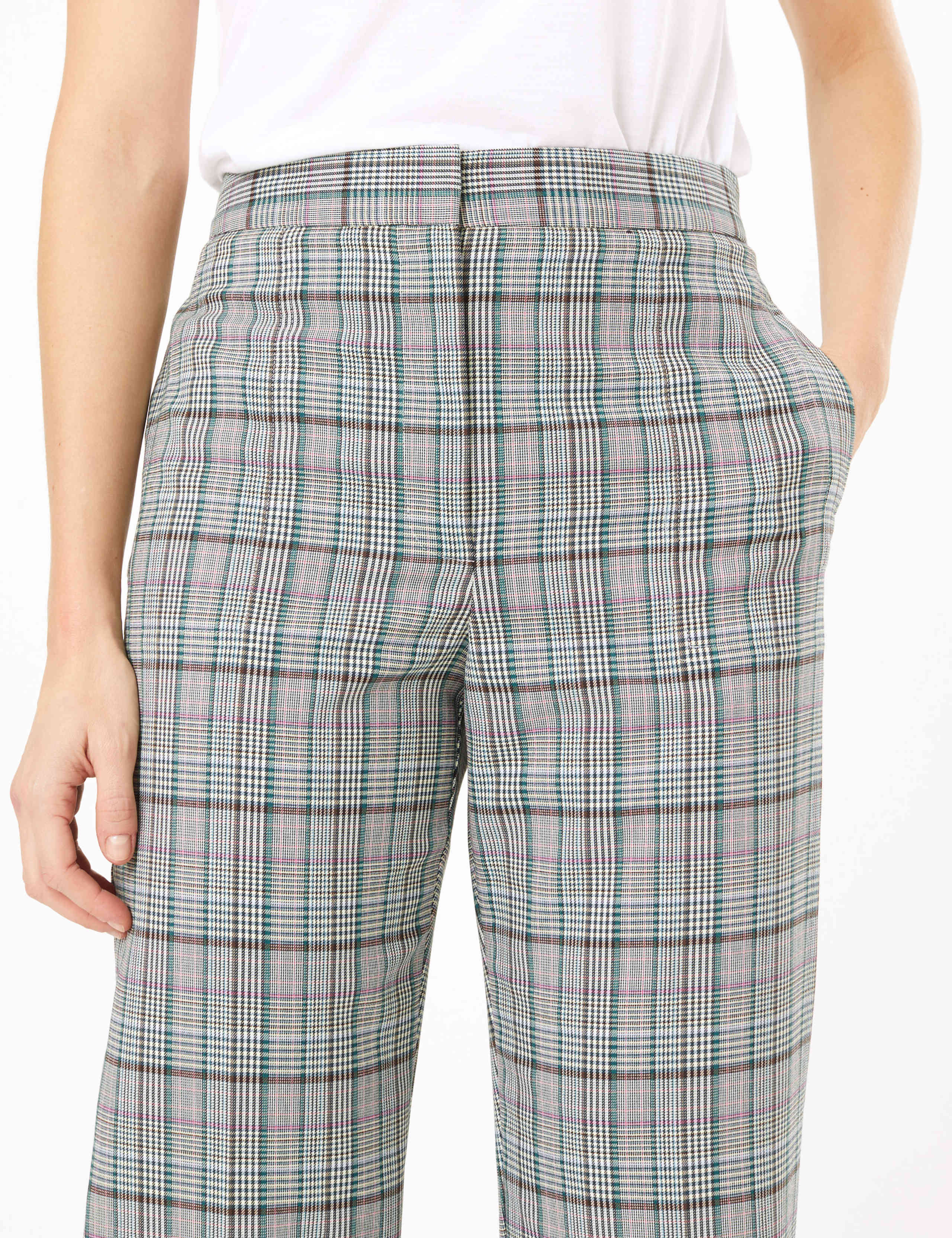 Evie Checked Straight 7/8th Trousers 4 of 5