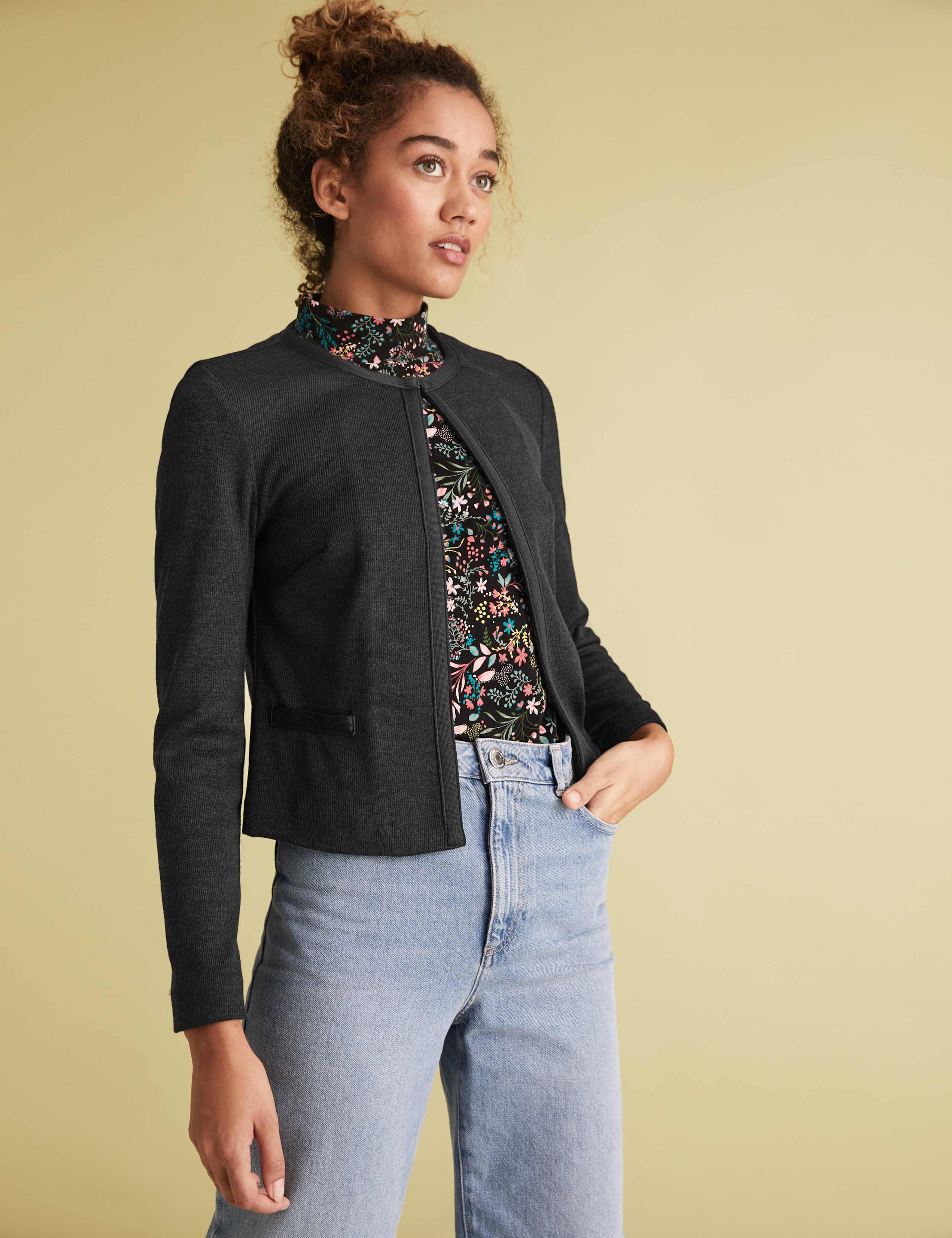 Jersey Slim Edge to Edge Jacket 3 of 4