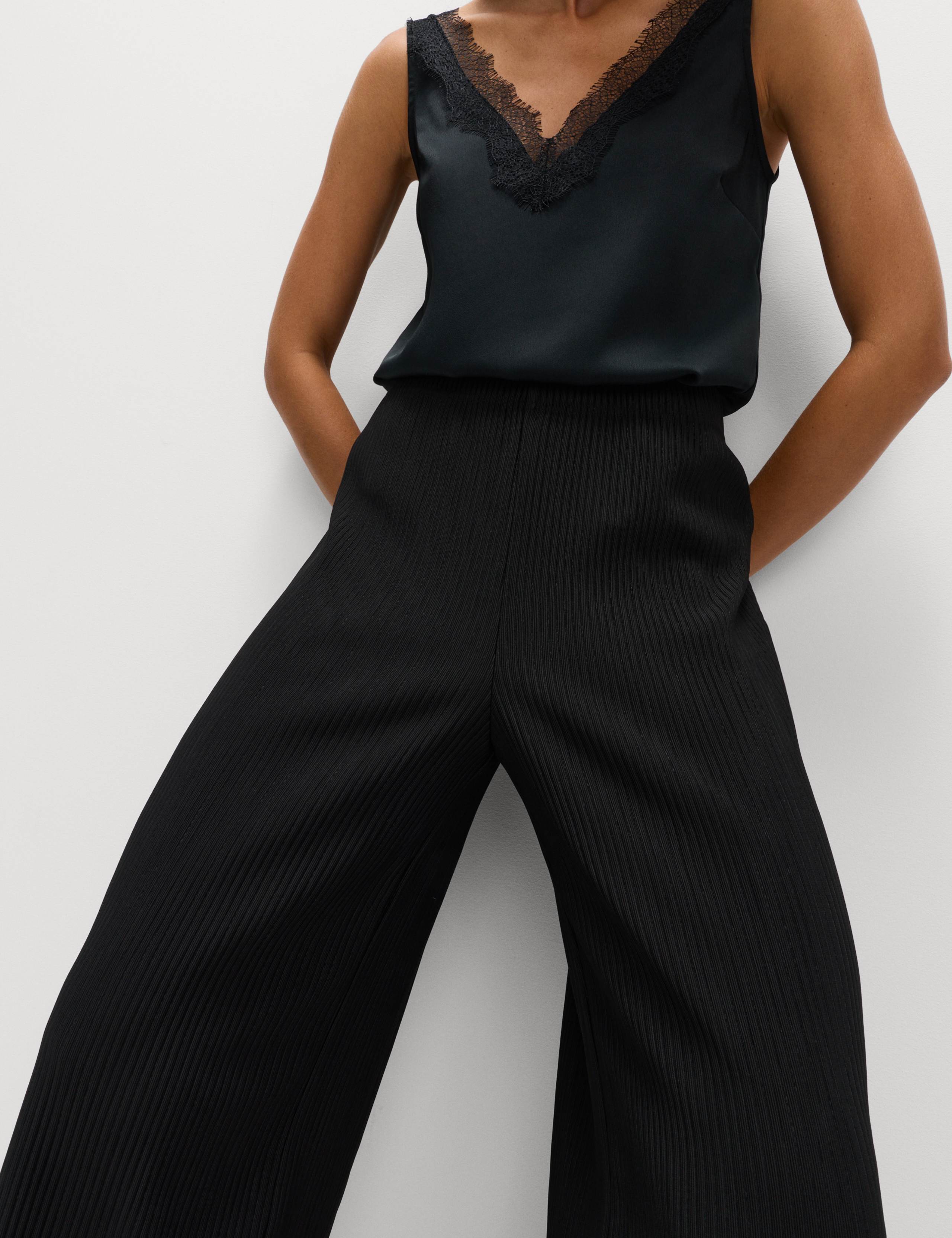 Plisse Elasticated Waist Trousers 5 of 6