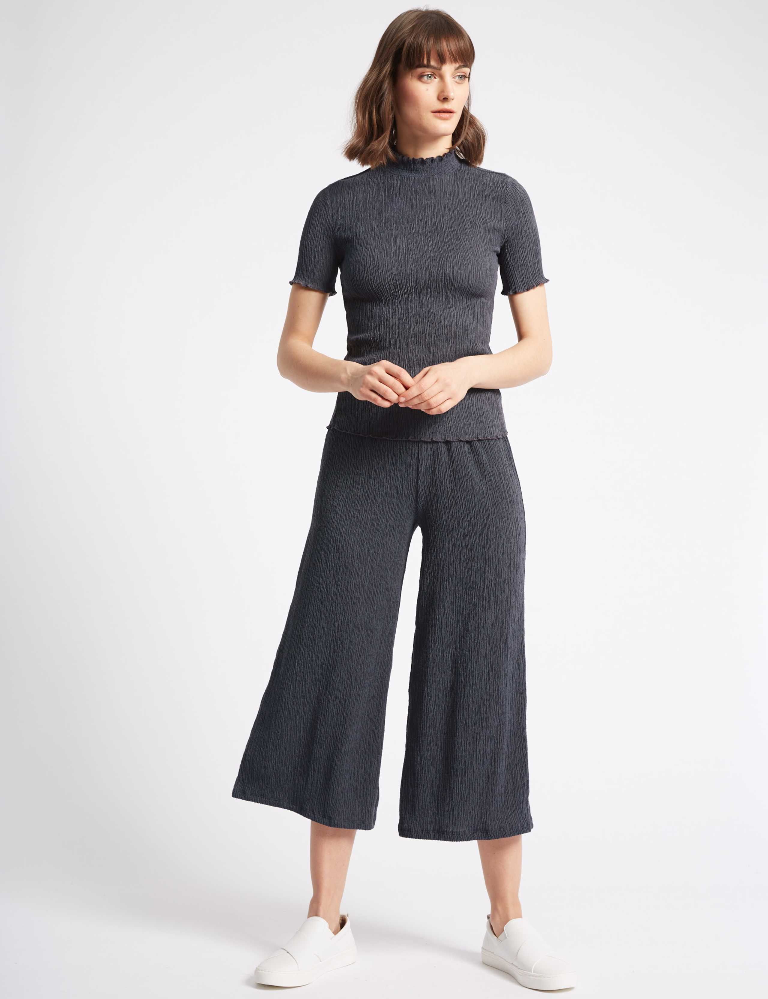 Crinkle Textured Wide Leg Culottes 1 of 6