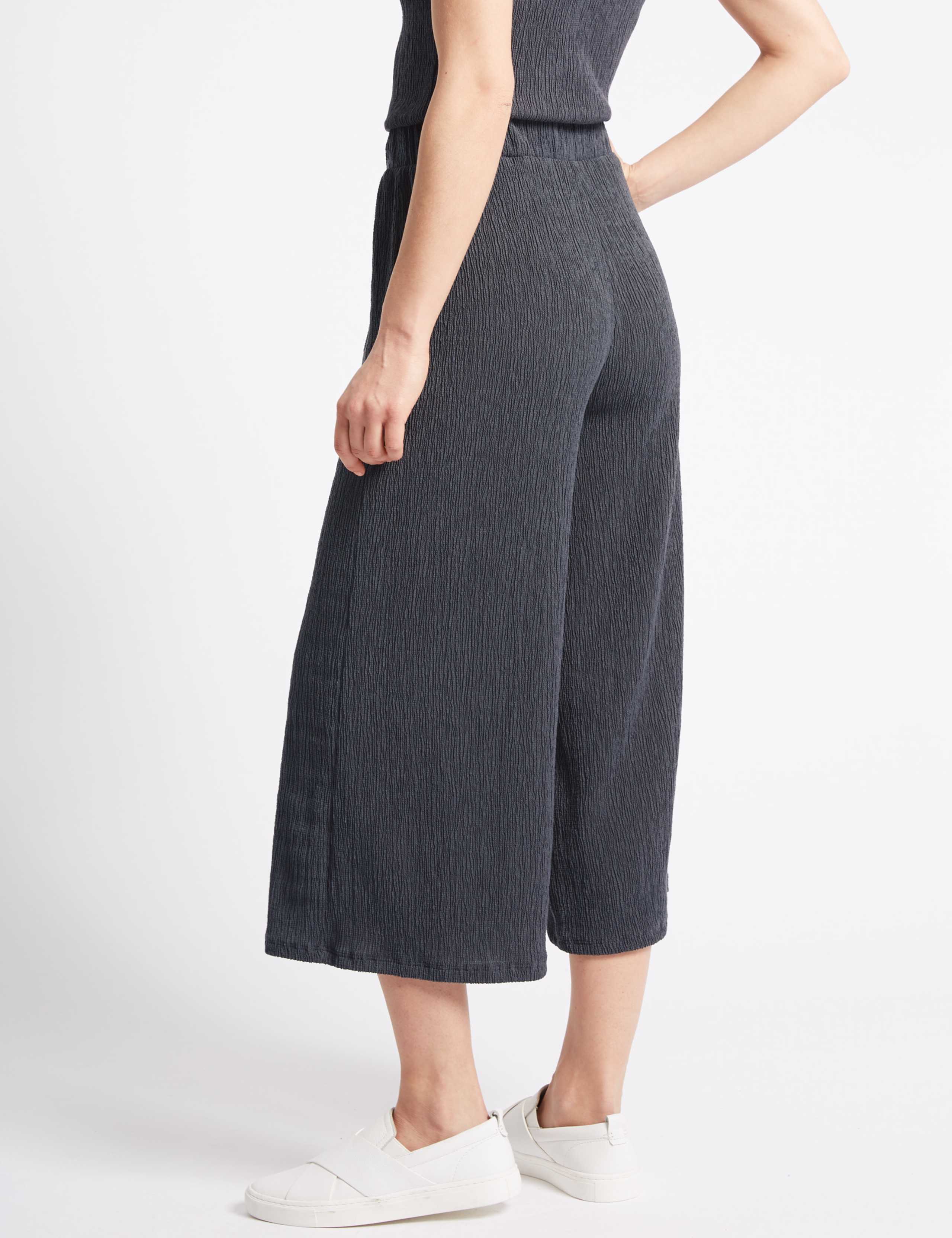 Crinkle Textured Wide Leg Culottes 4 of 6