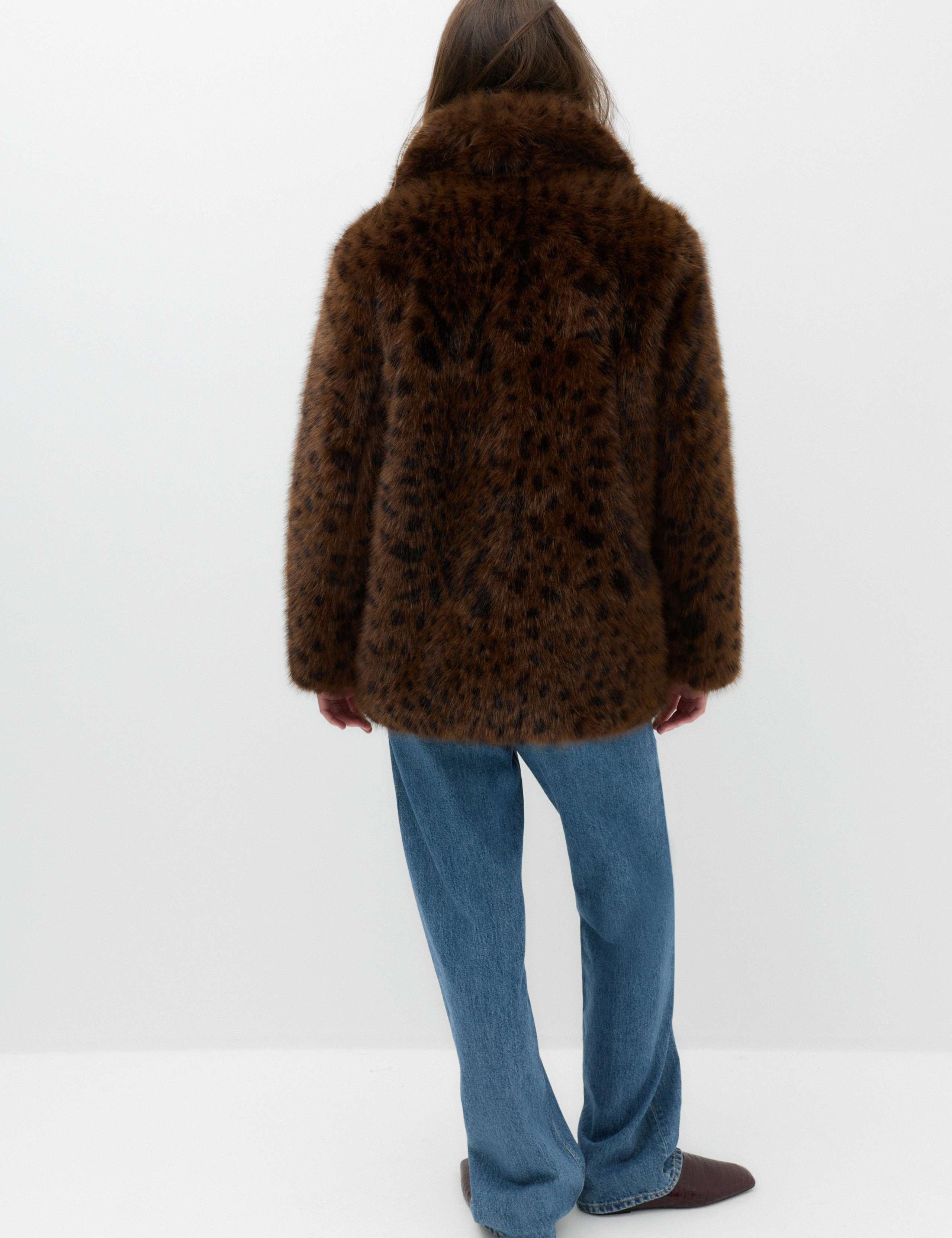 Faux Fur Leopard Print Collared Short Jacket 4 of 6