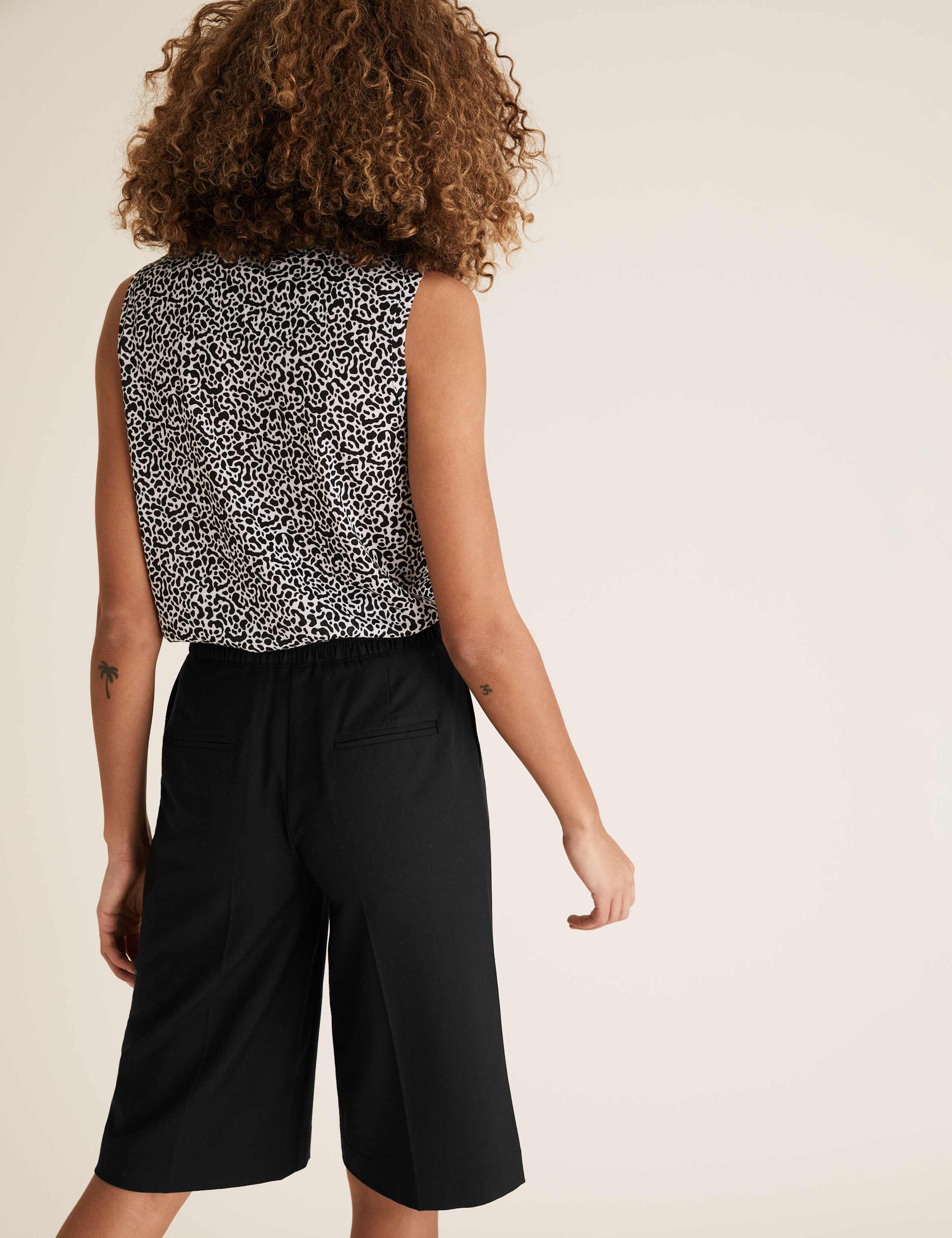 Tailored Bermuda Shorts 4 of 5