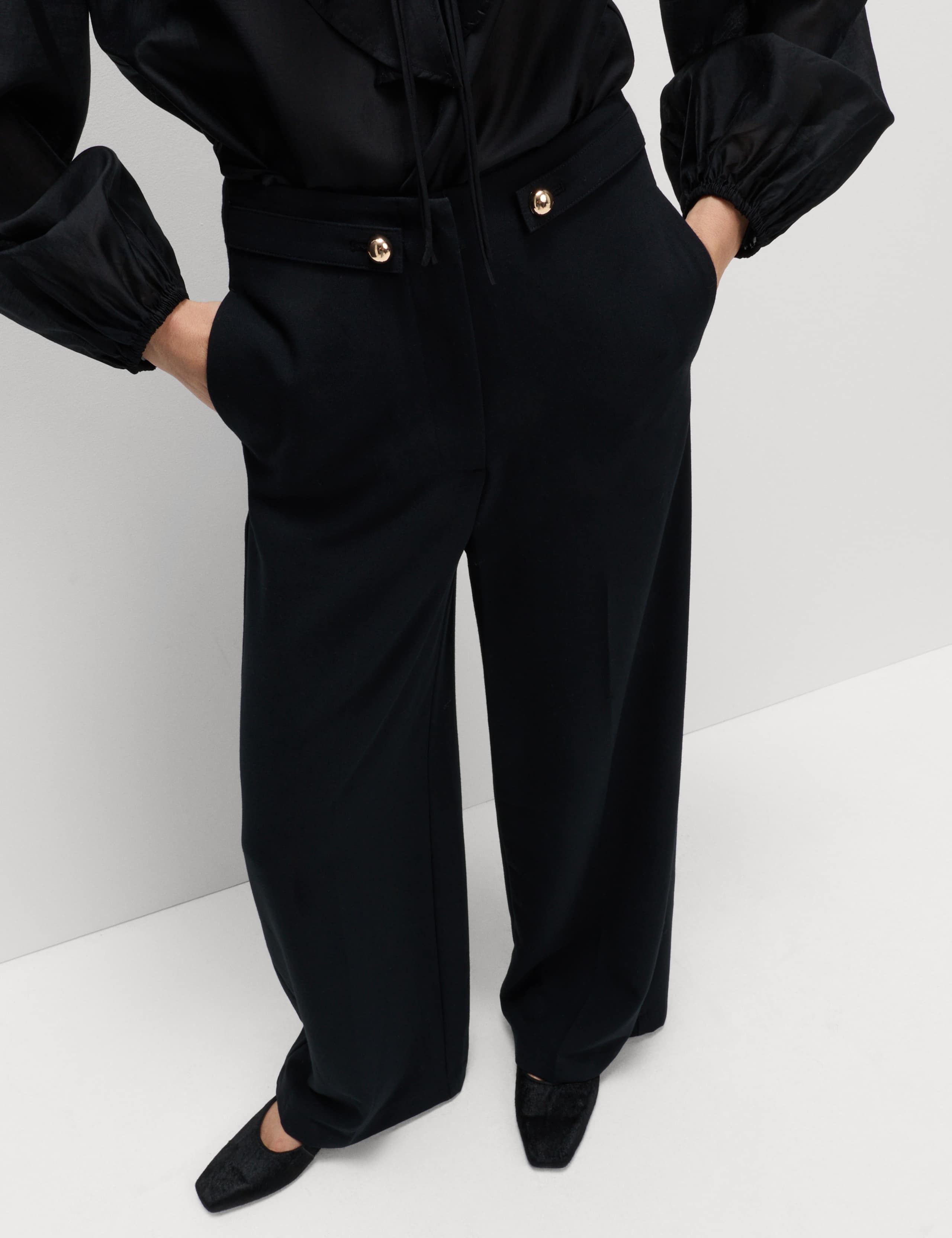 Cinched Detail Wide Leg Trousers 3 of 7