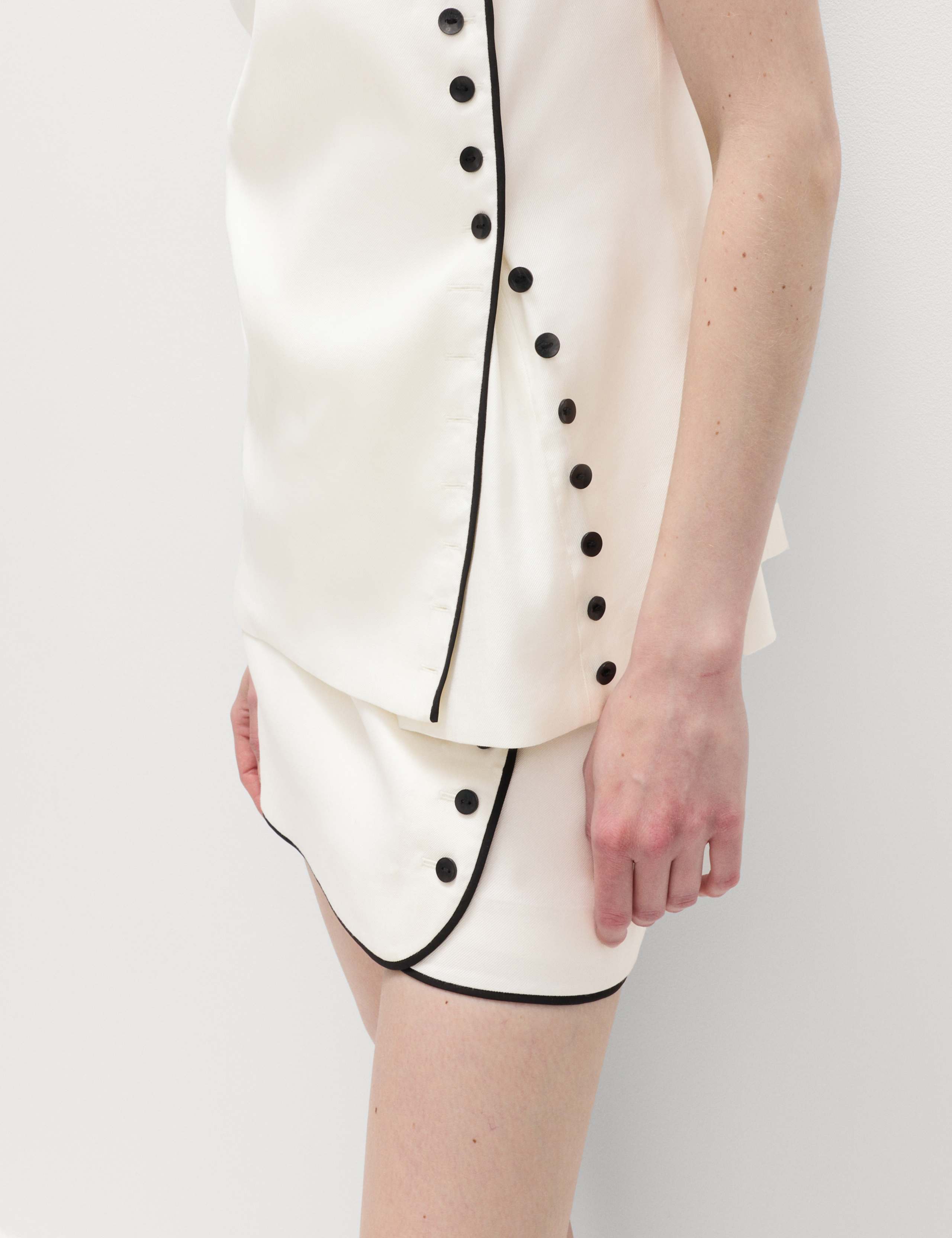 Linen Blend Contrast Piping Waistcoat 4 of 5