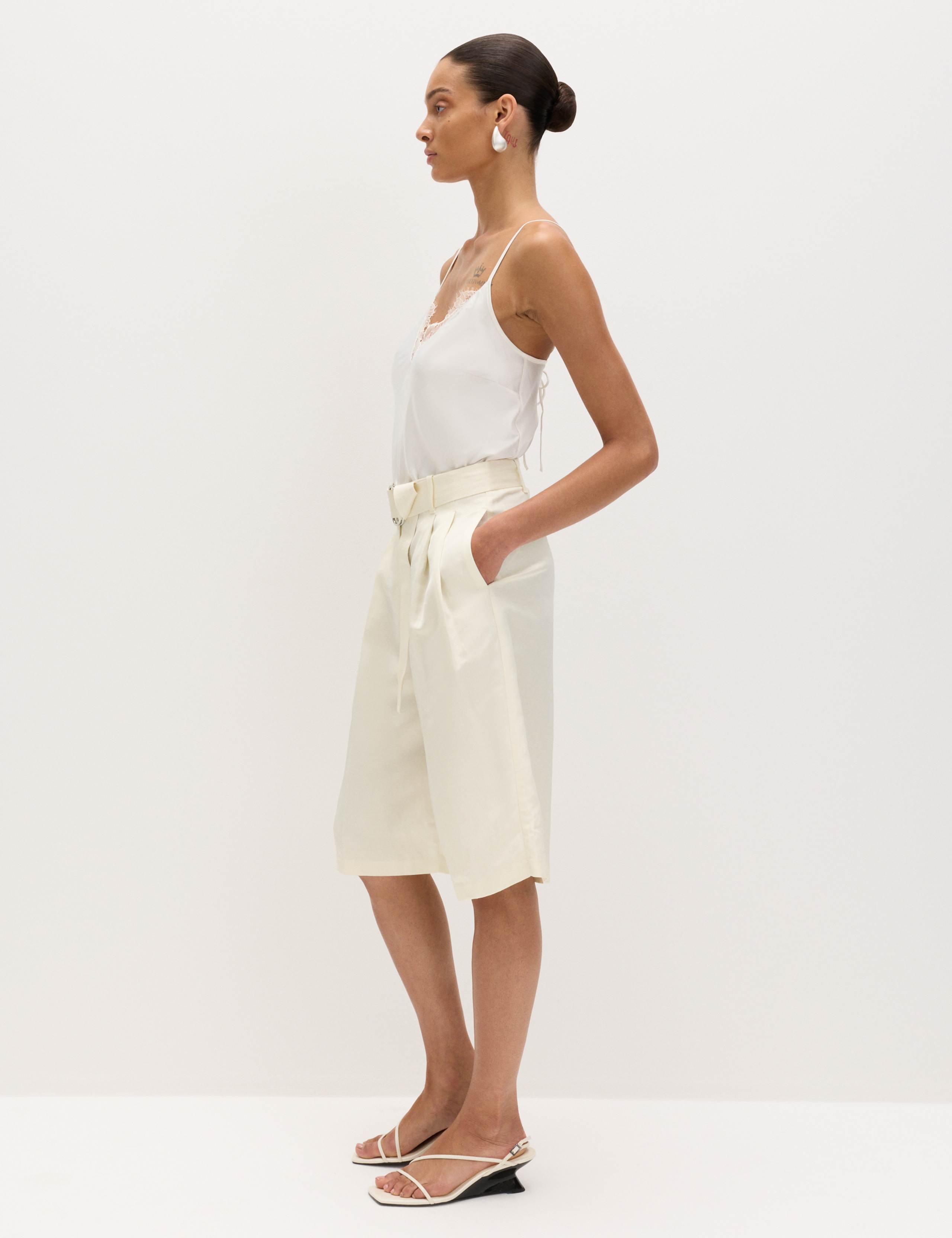 Linen Blend High Waisted Belted Bermuda Shorts 6 of 7