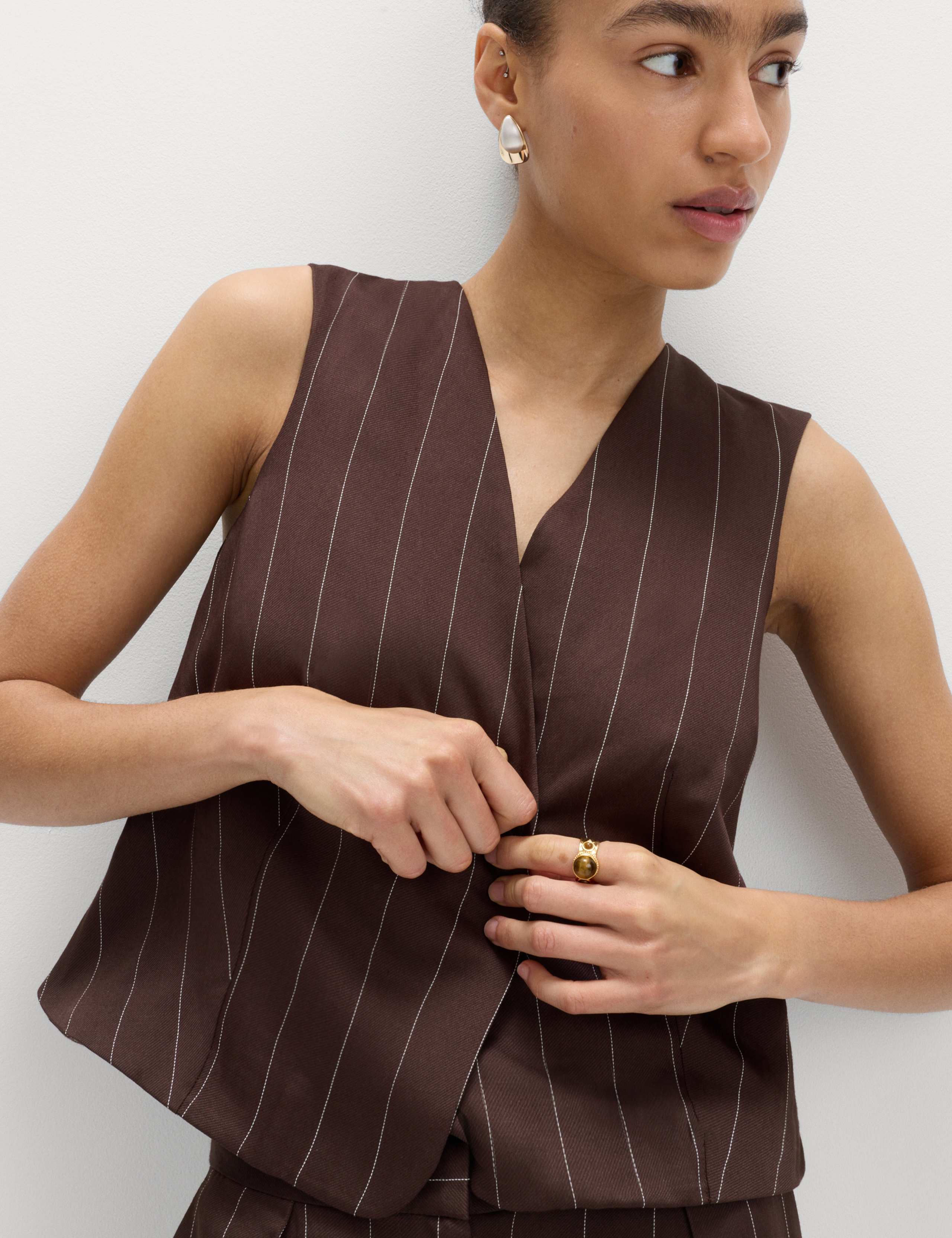 Linen Blend Sheen Pinstripe Waistcoat 6 of 6