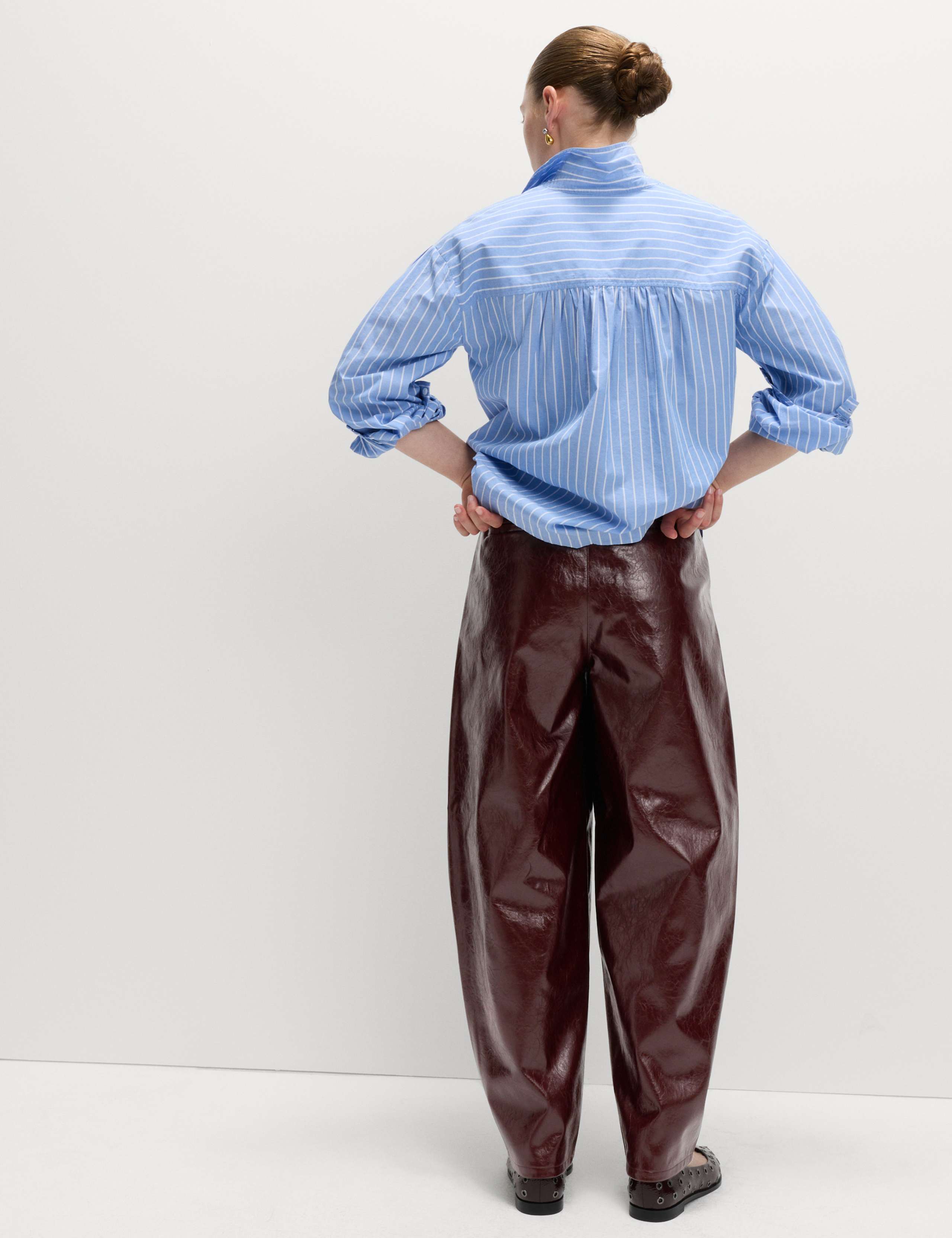 Leather Look Textured Barrel Leg Trousers 5 of 6