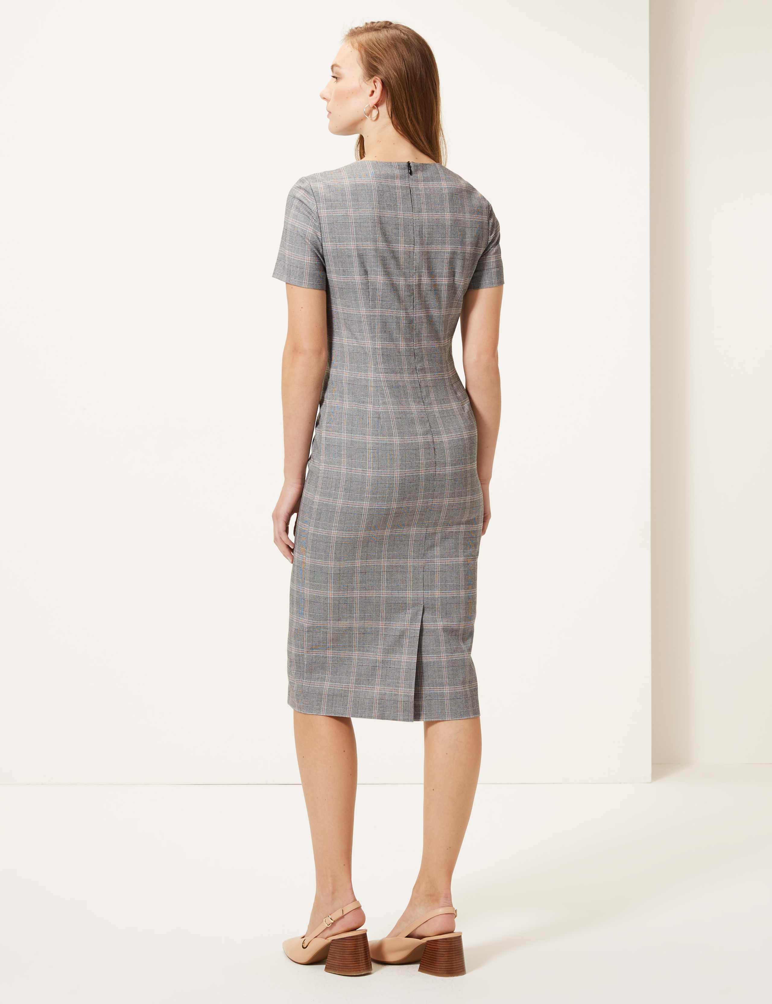 Checked Short Sleeve Bodycon Dress 4 of 4