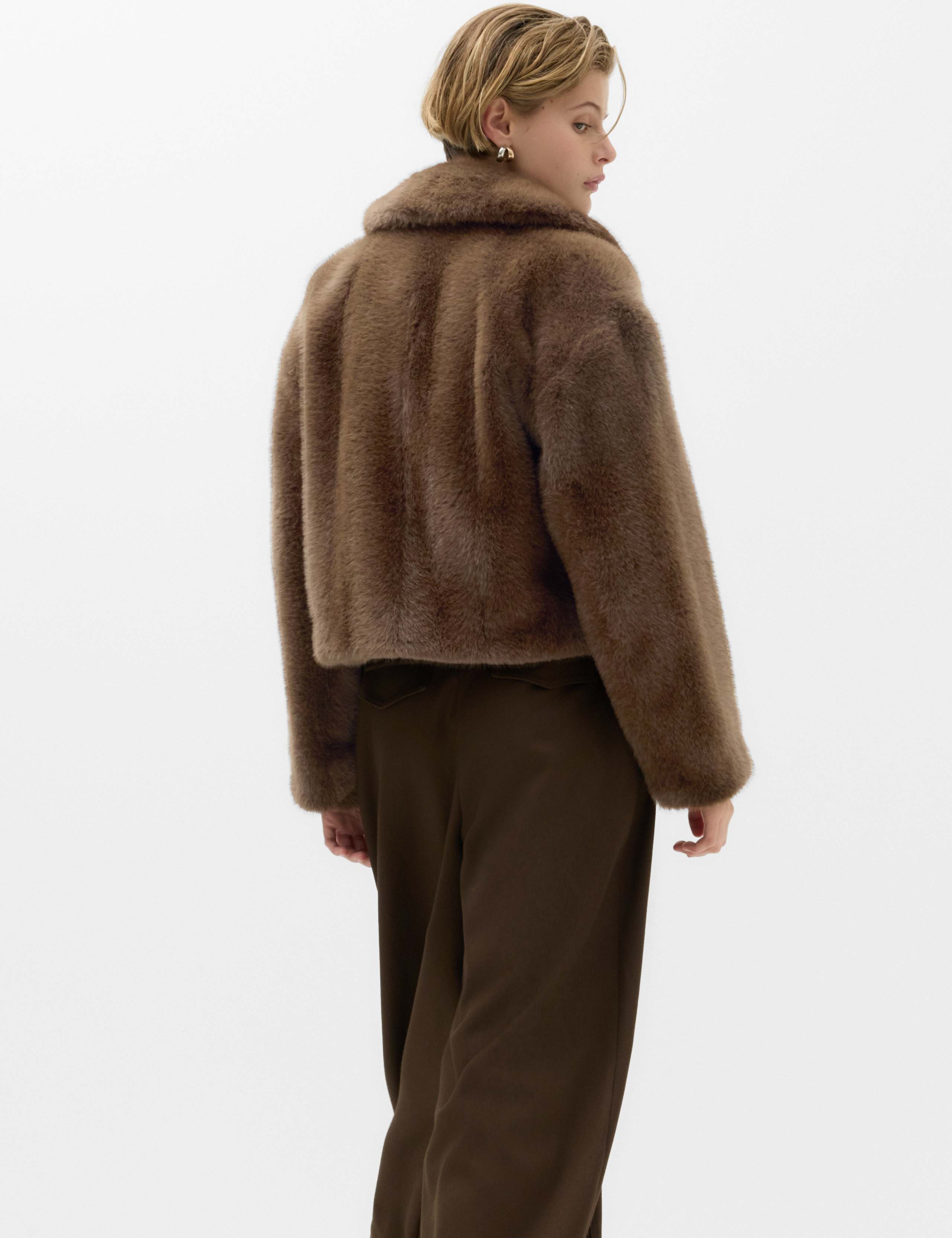 Faux Fur Collared Short Jacket 4 of 7