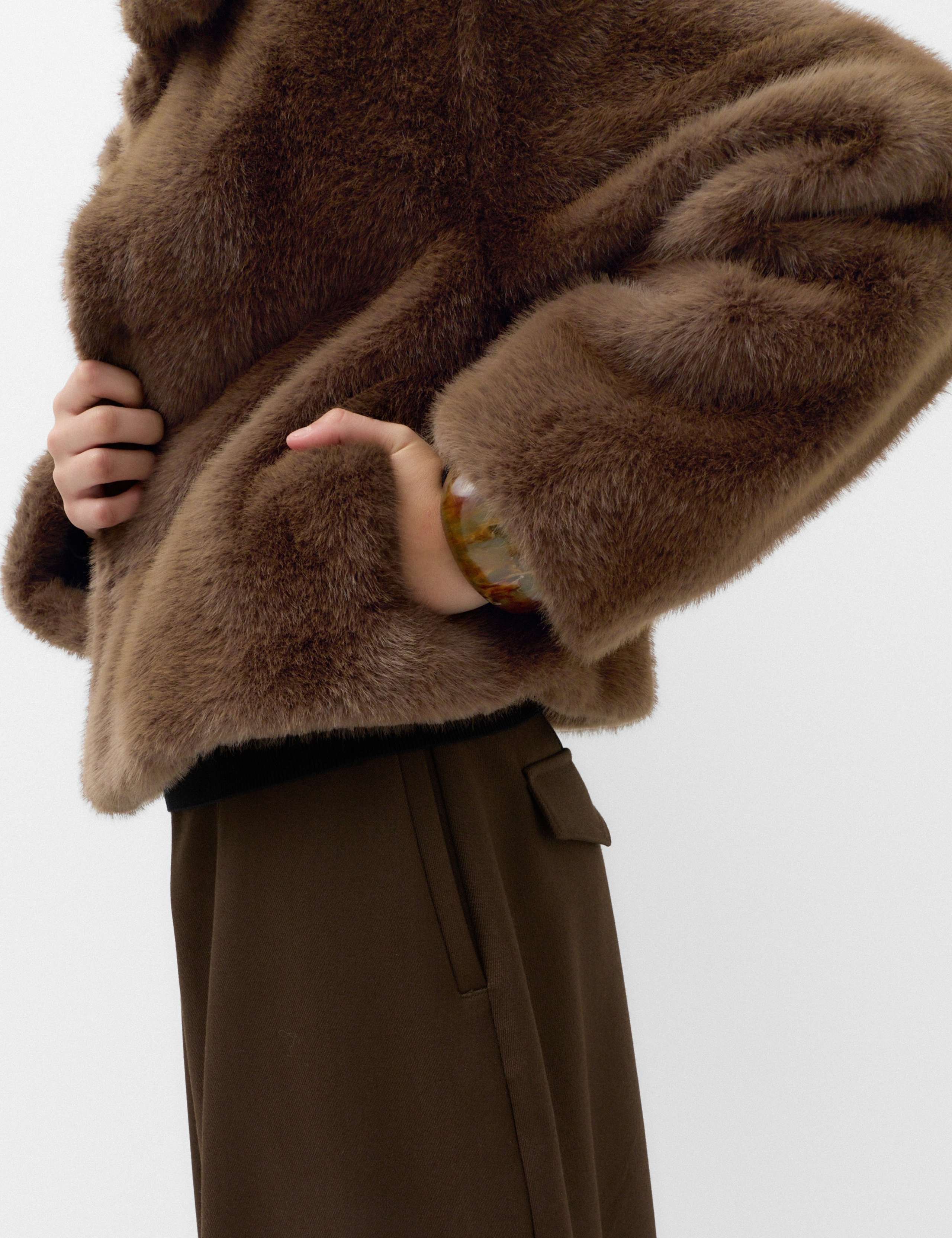 Faux Fur Collared Short Jacket 5 of 7