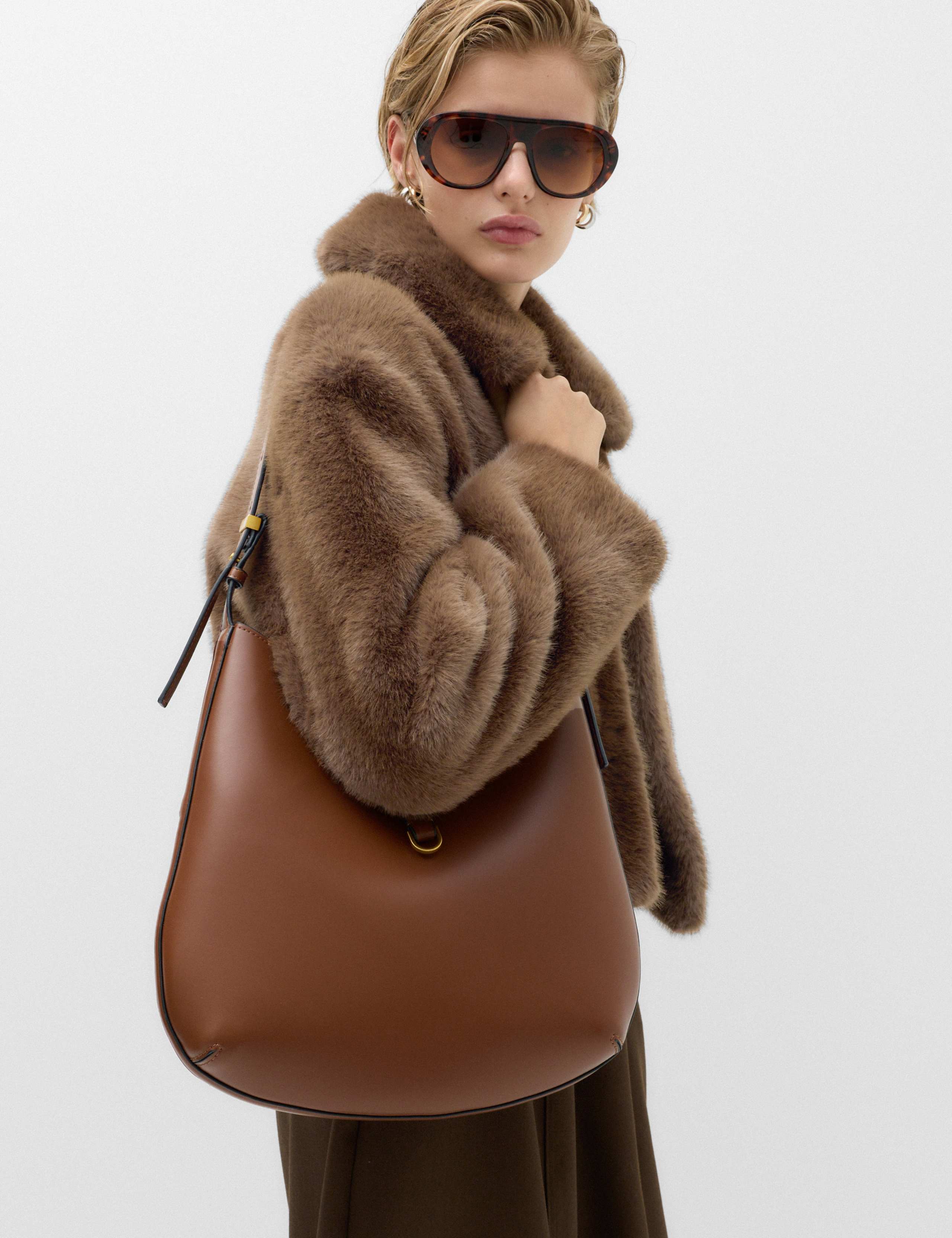 Faux Fur Collared Short Jacket 7 of 7