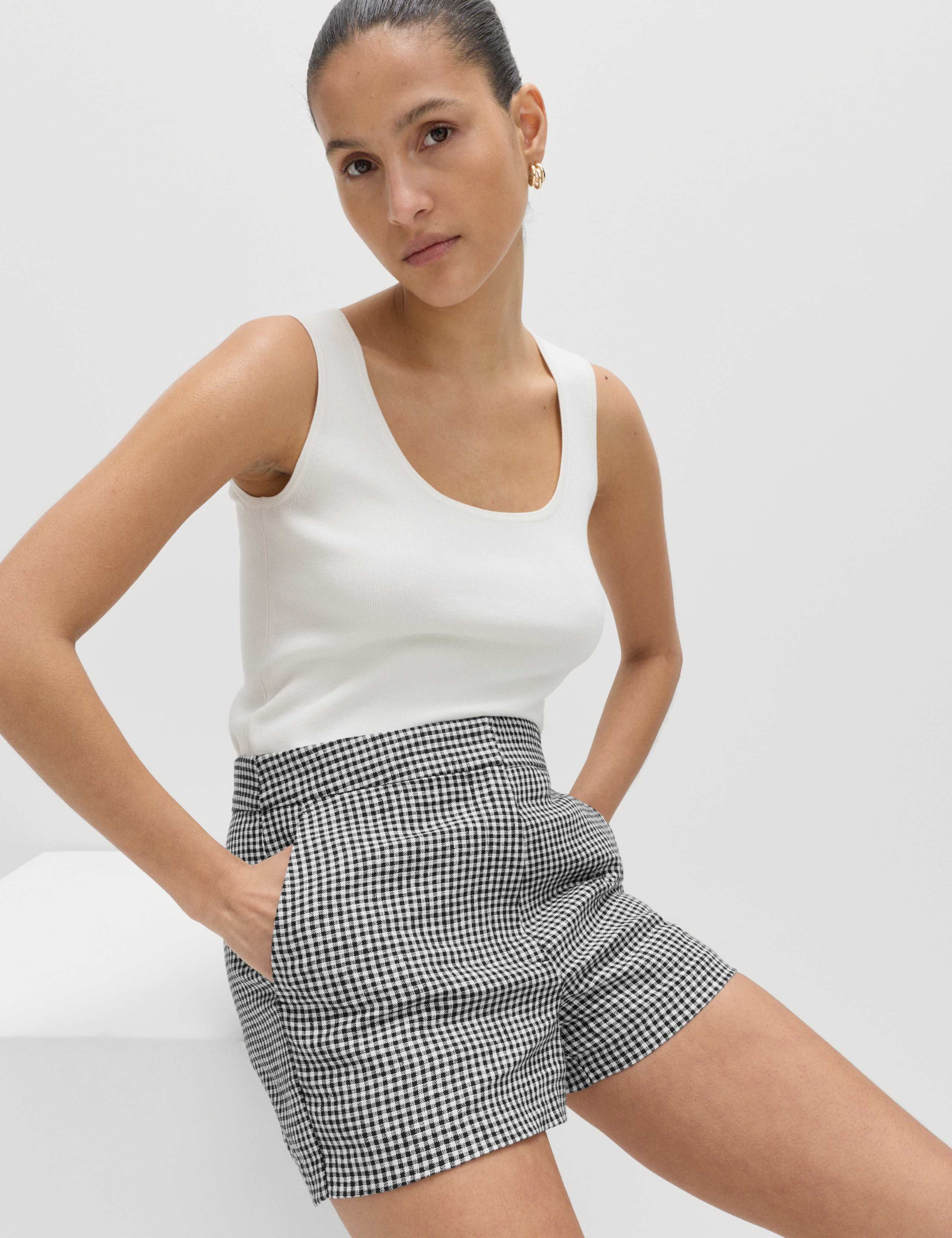 Pure Linen Checked Shorts 4 of 6