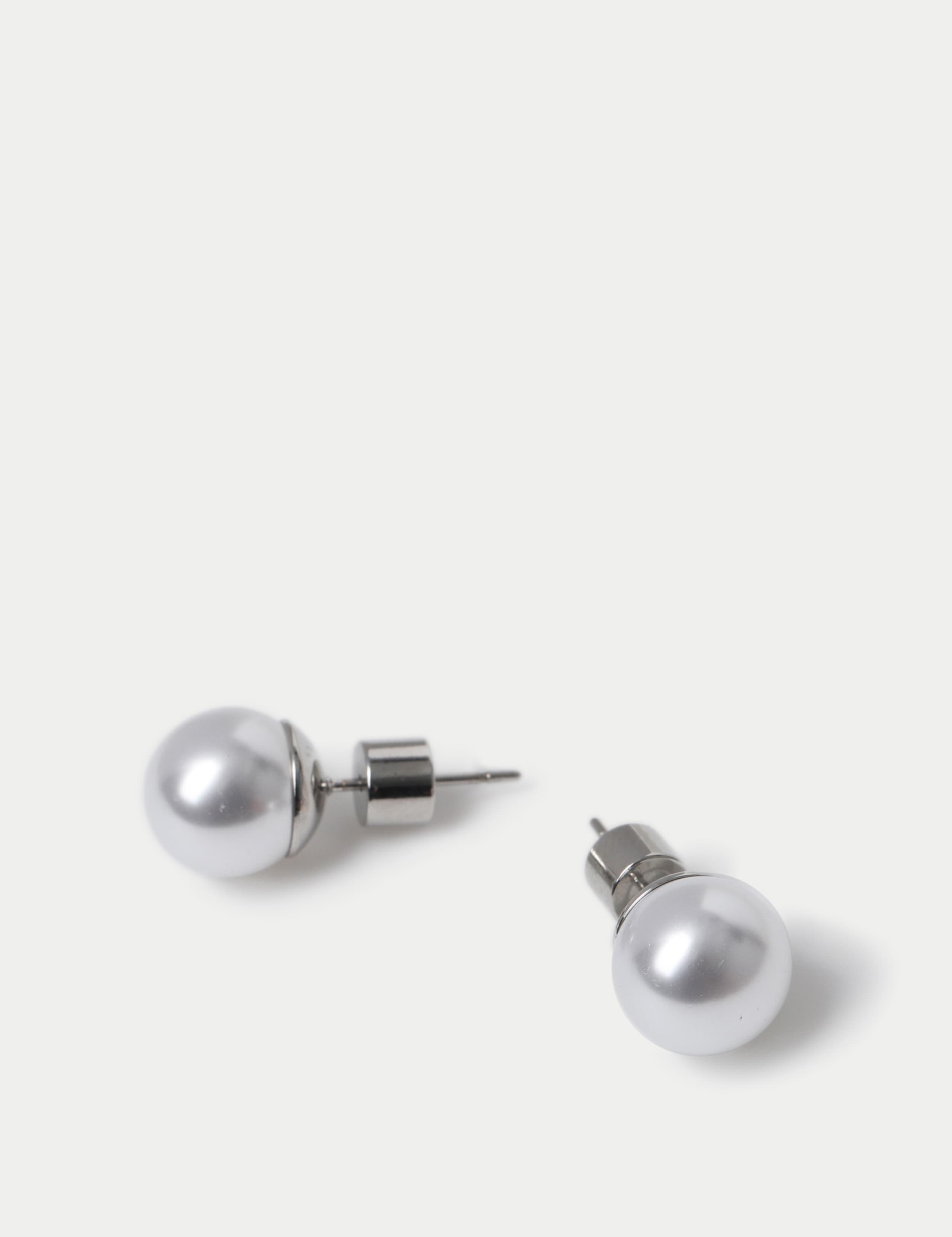 Pearl Stud Earring 2 of 2