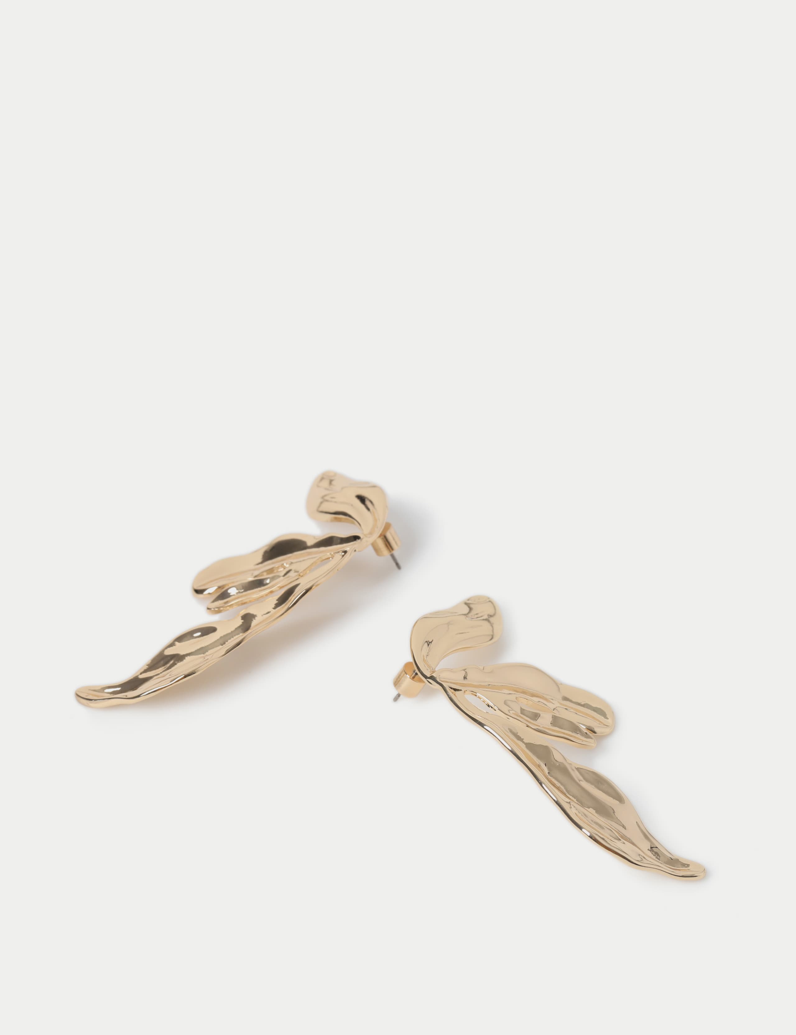 Gold Tone Oversized Leaf Earring 2 of 3
