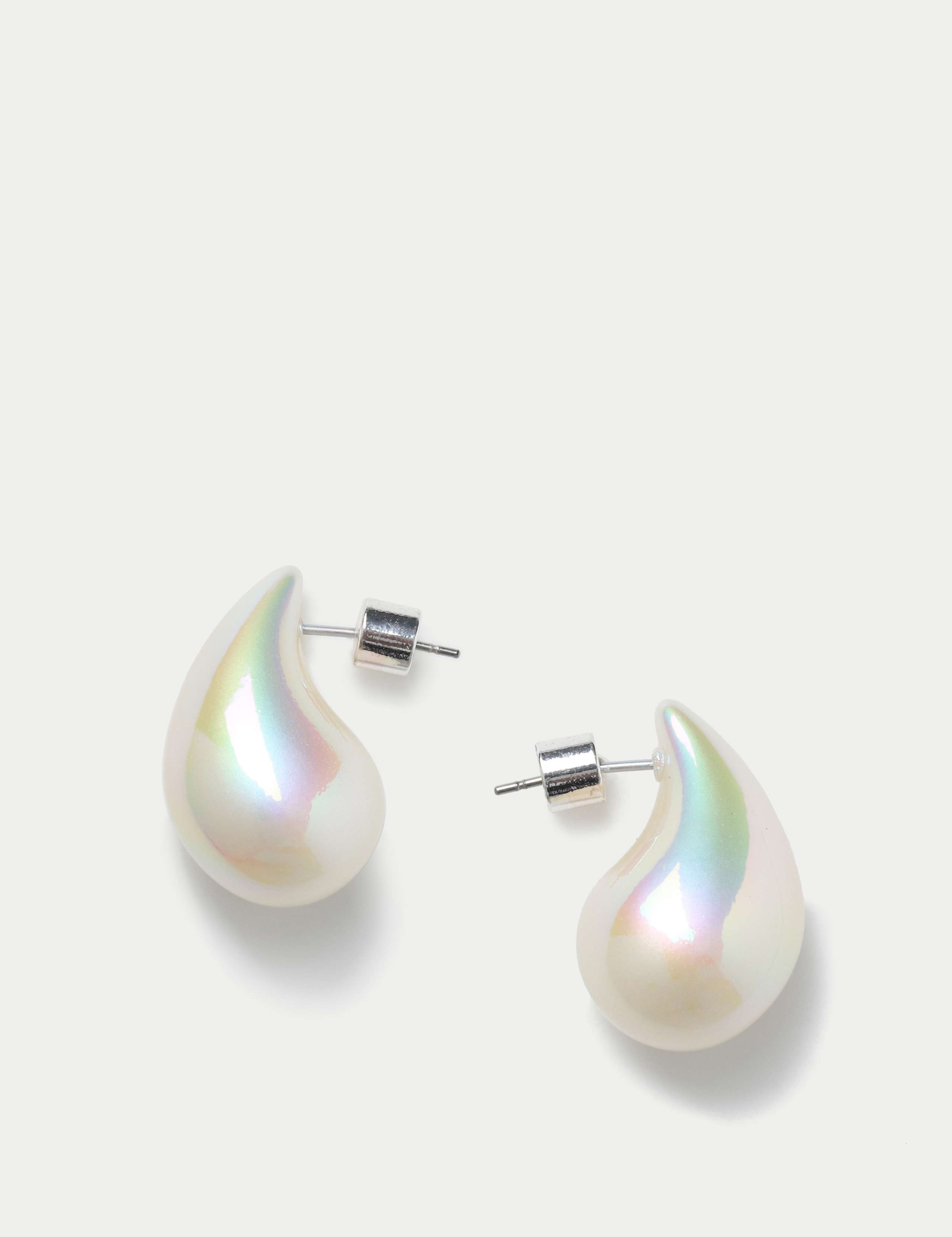 Pearl Tear Drop Earring 2 of 3
