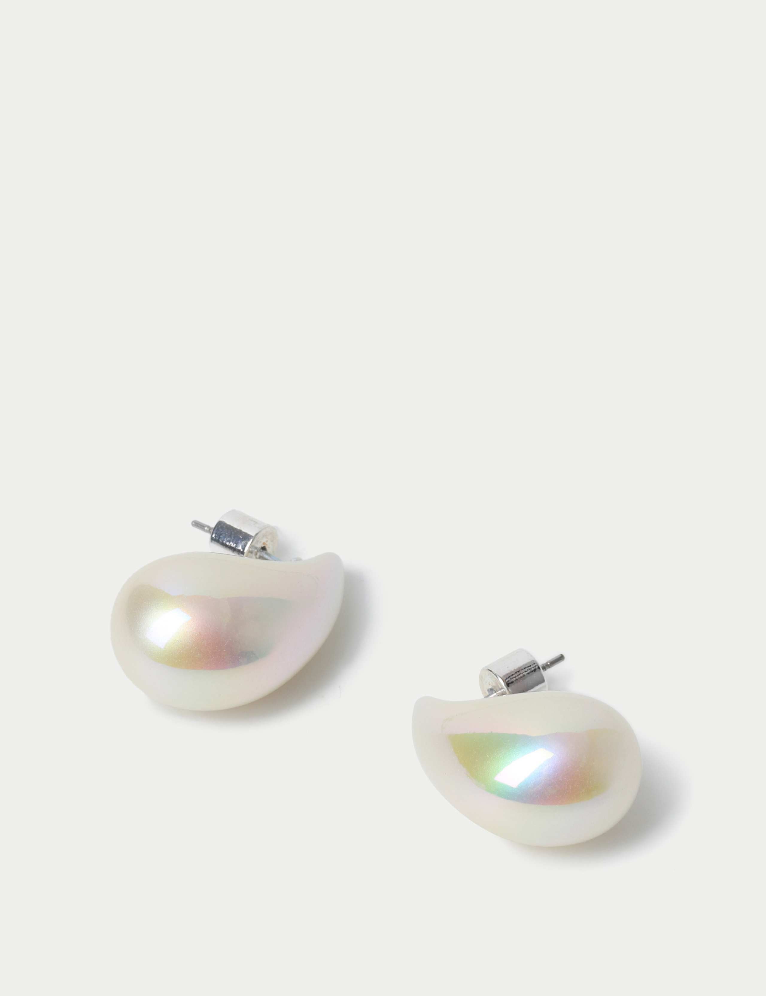 Pearl Tear Drop Earring 3 of 3