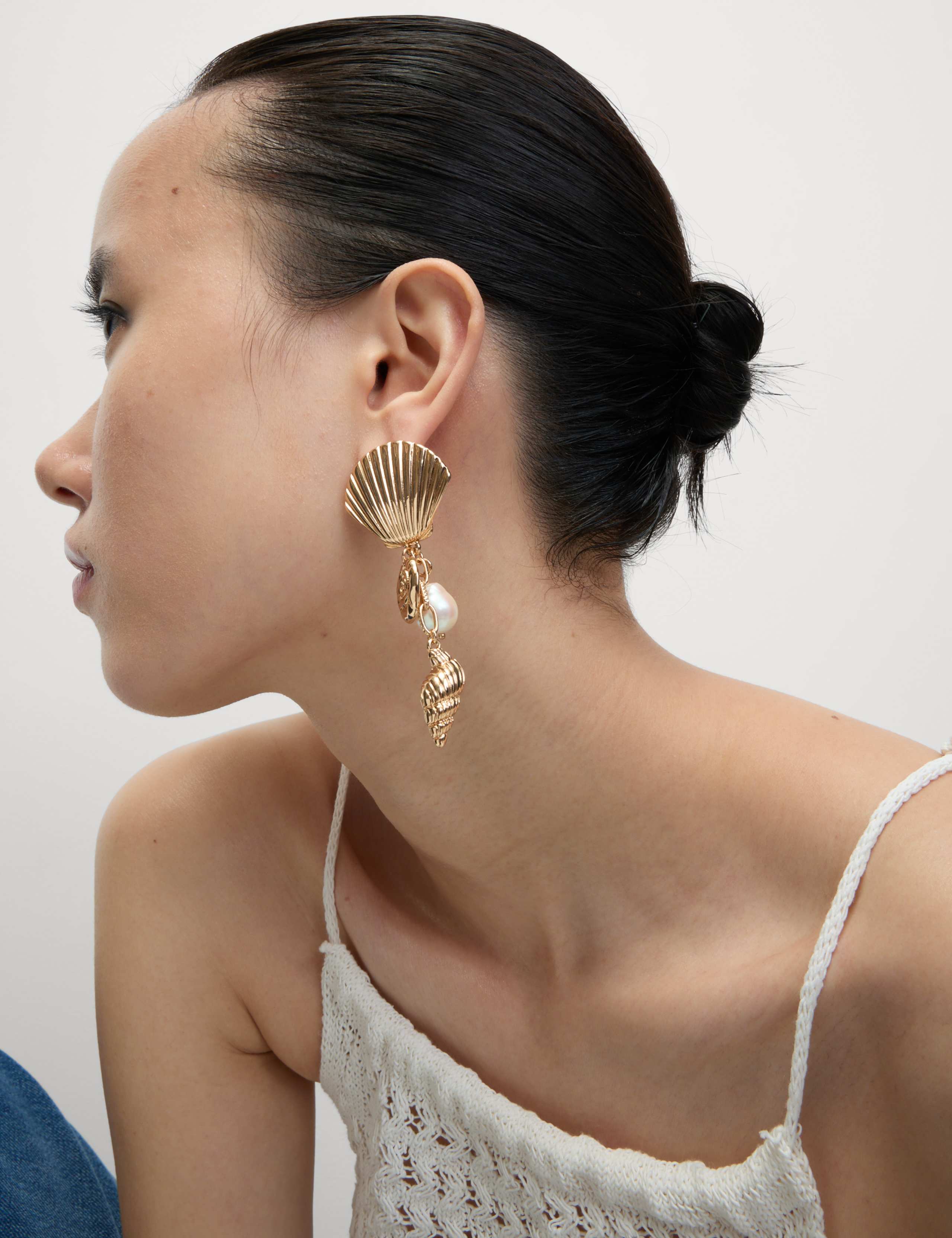 Shell Mismatch Earrings 3 of 4
