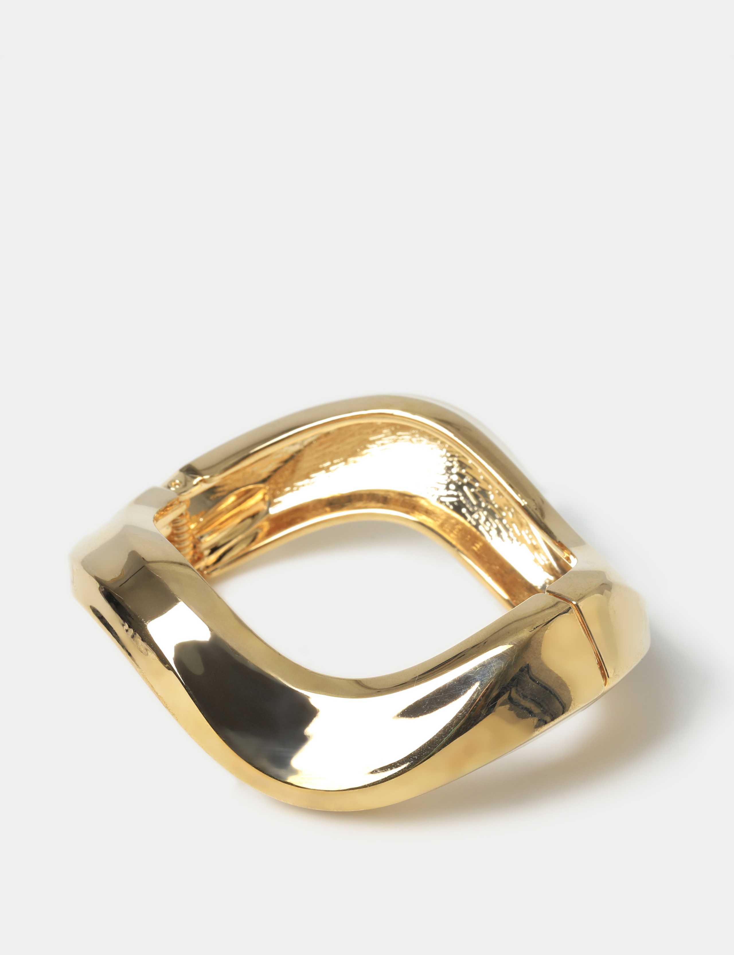 Gold Tone Chunky Wave Bangle 3 of 3