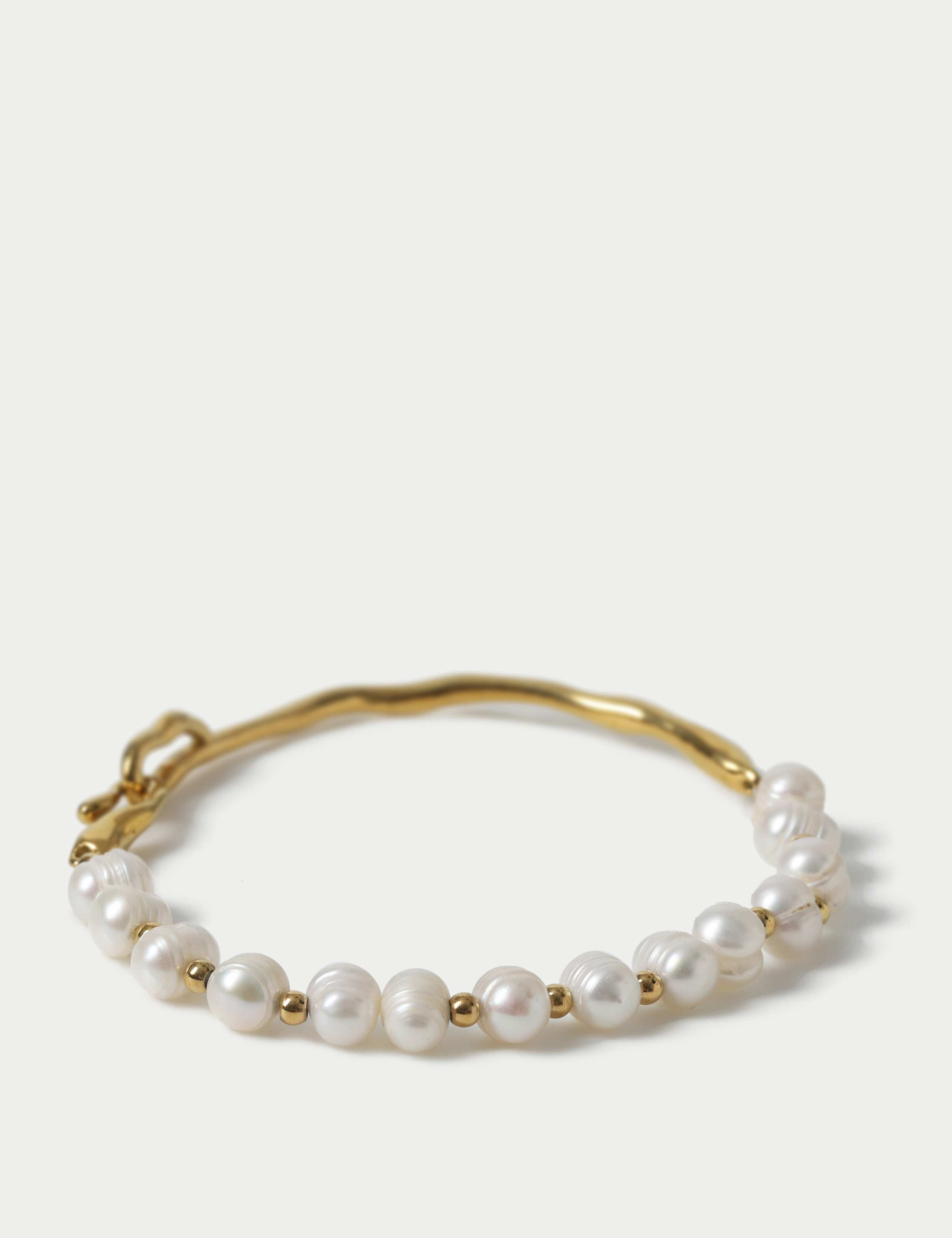 Pearl and Gold Pebble Link Bracelet 2 of 3