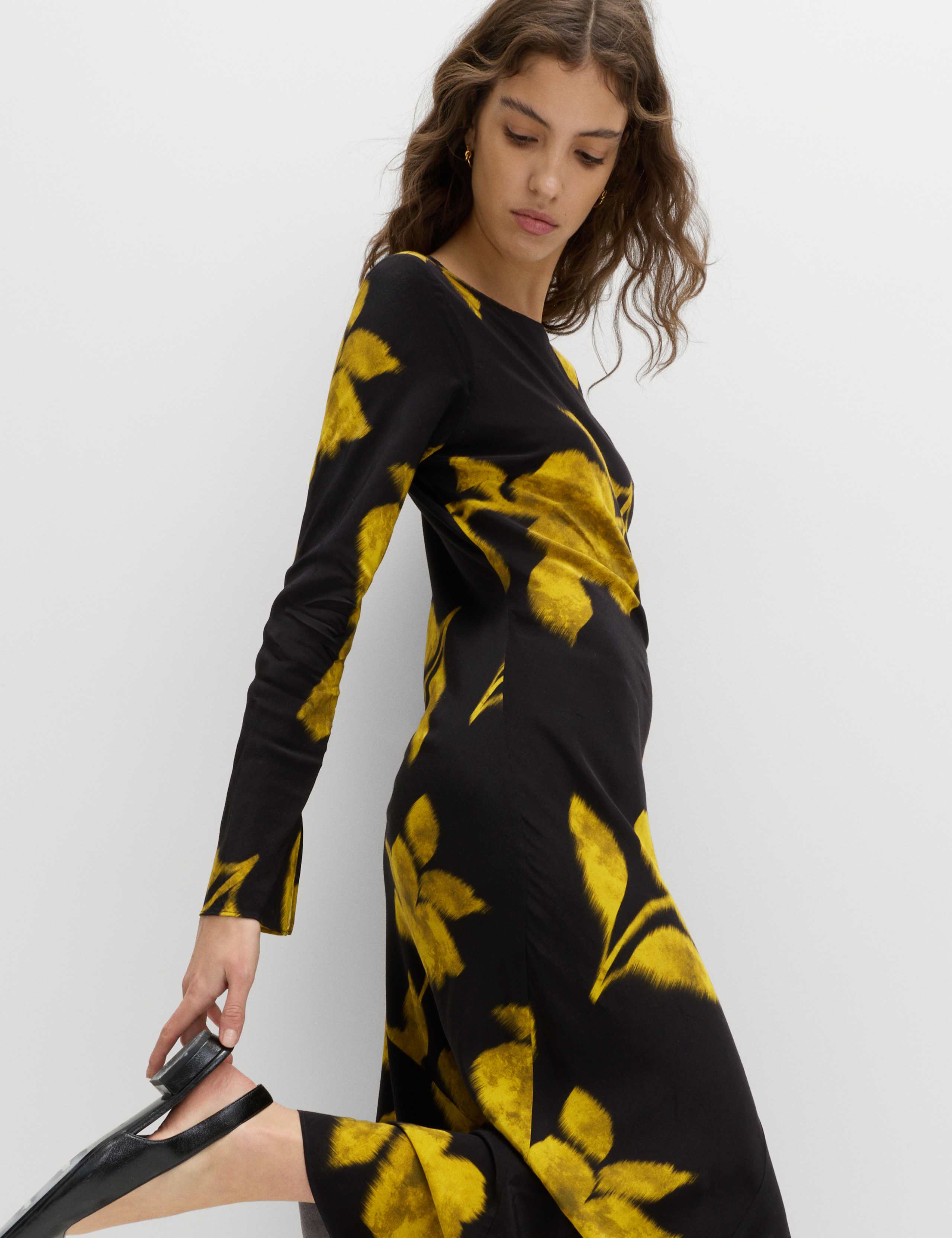 Floral Long Sleeve Midaxi Skater Dress 3 of 5