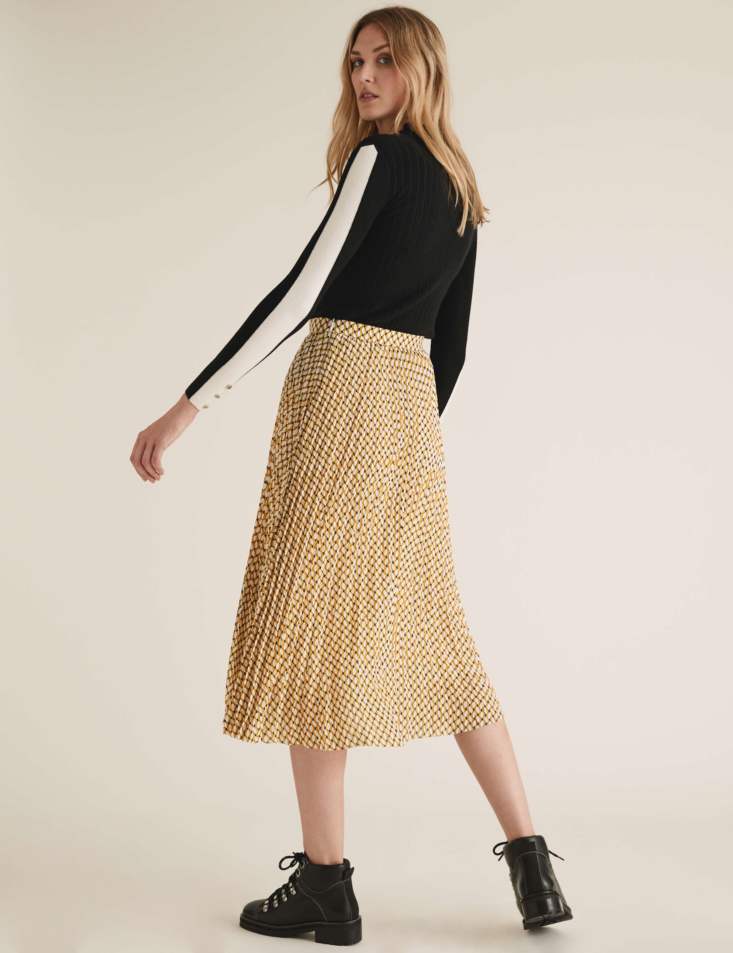 Geometric Pleated Midi Skirt 4 of 7