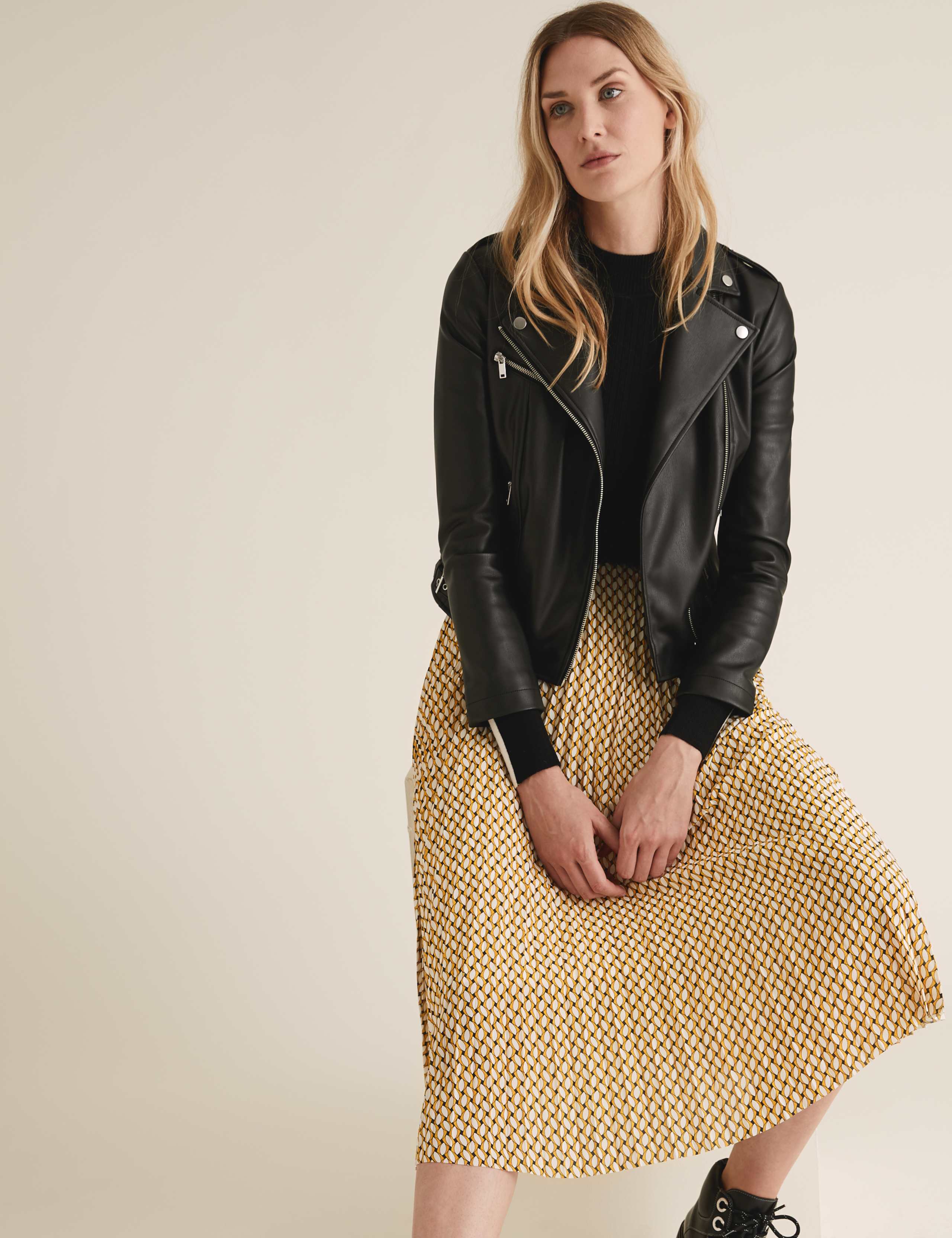 Geometric Pleated Midi Skirt 5 of 7