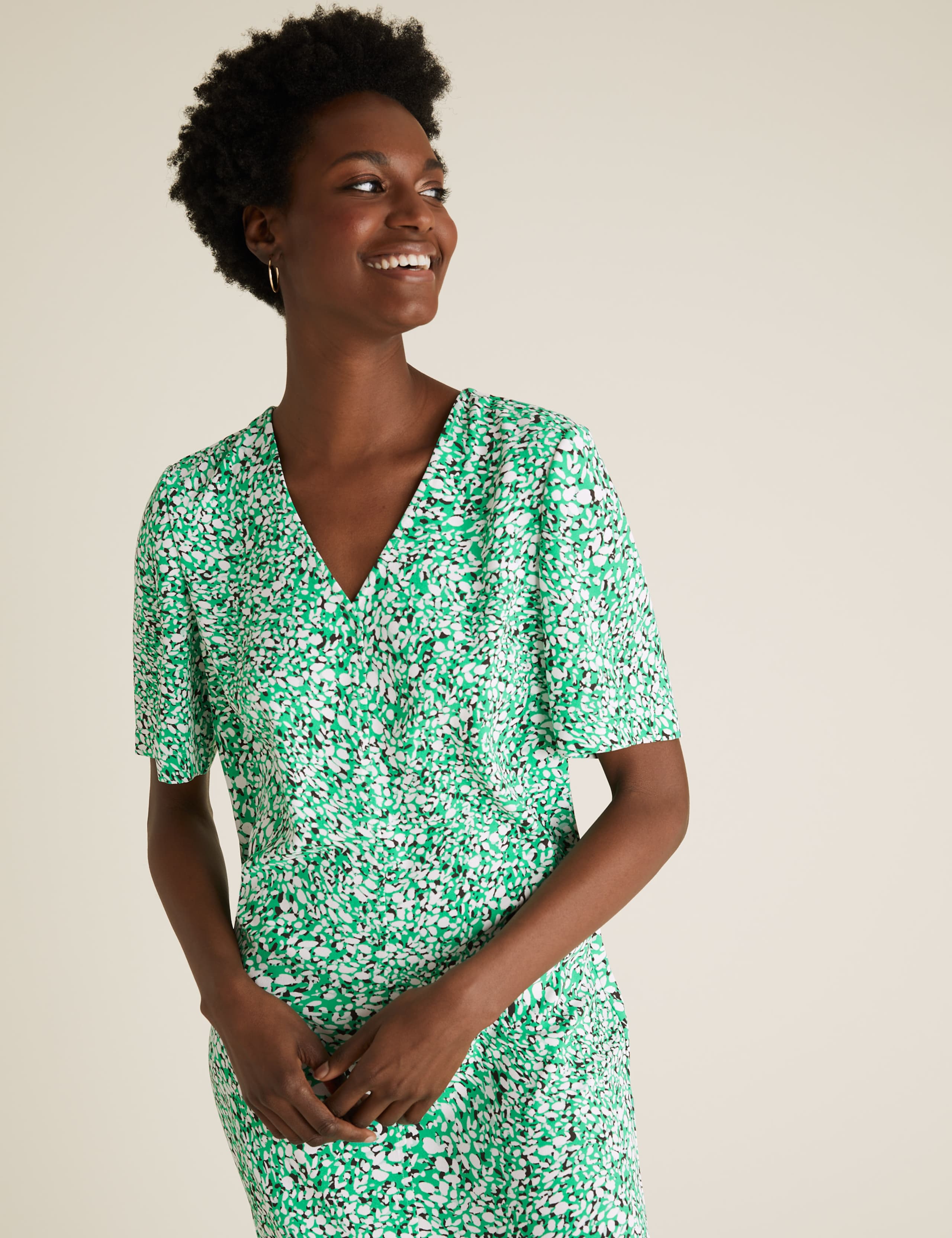 Animal Print V-Neck Knee Length Shift Dress 5 of 6