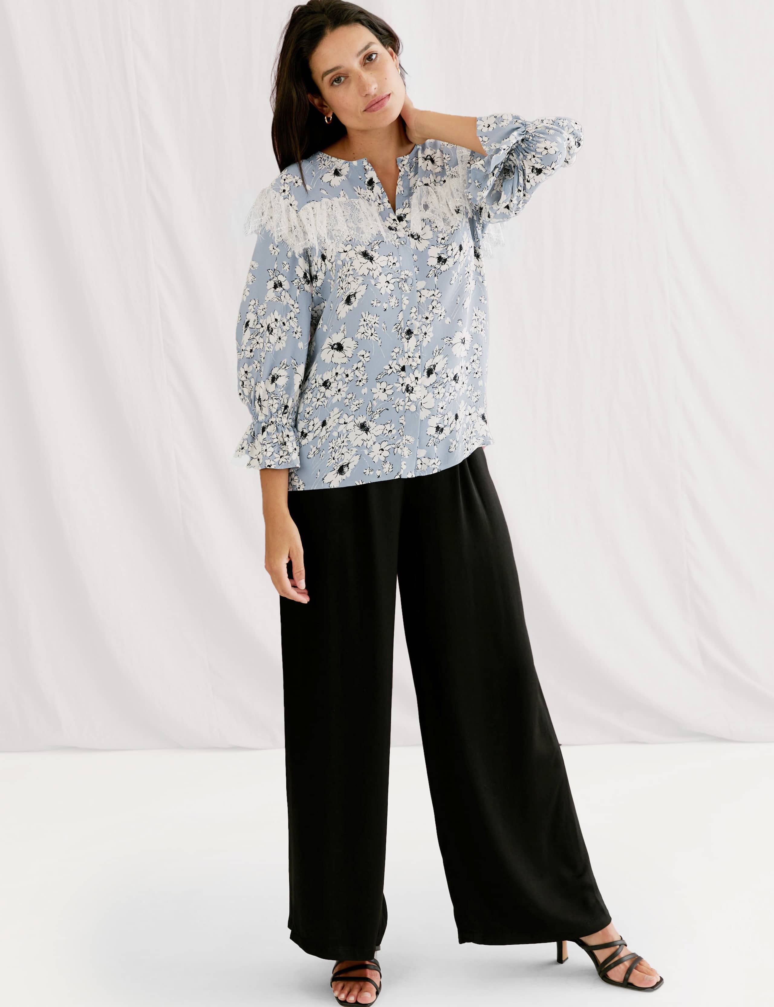 Sheer Floral Lace Detail 3/4 Sleeve Blouse 5 of 7